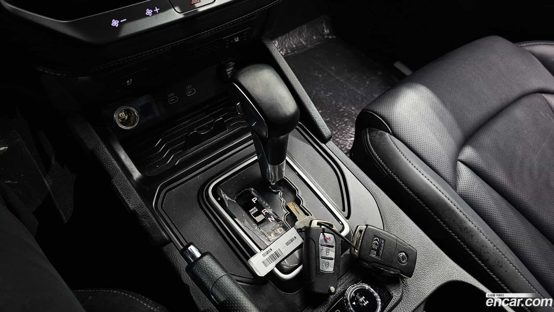 Rexton KG Mobility 2023.9-INNER-009