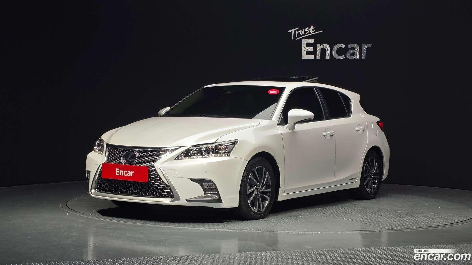 Main__Slider__Photo:CT200h Lexus 2021.3-0