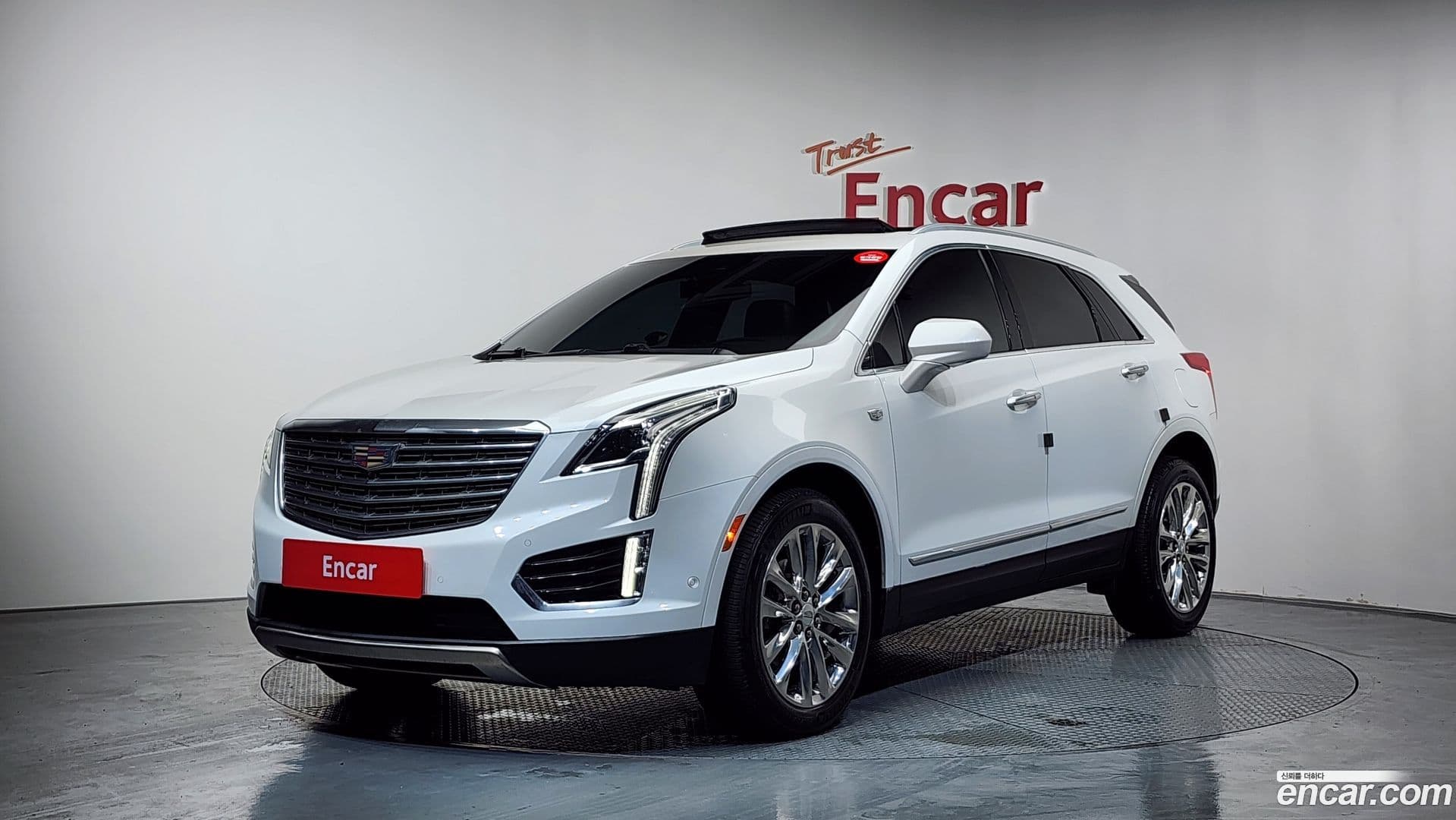 Main__Slider__Photo:XT5 Cadillac 2019.1-0