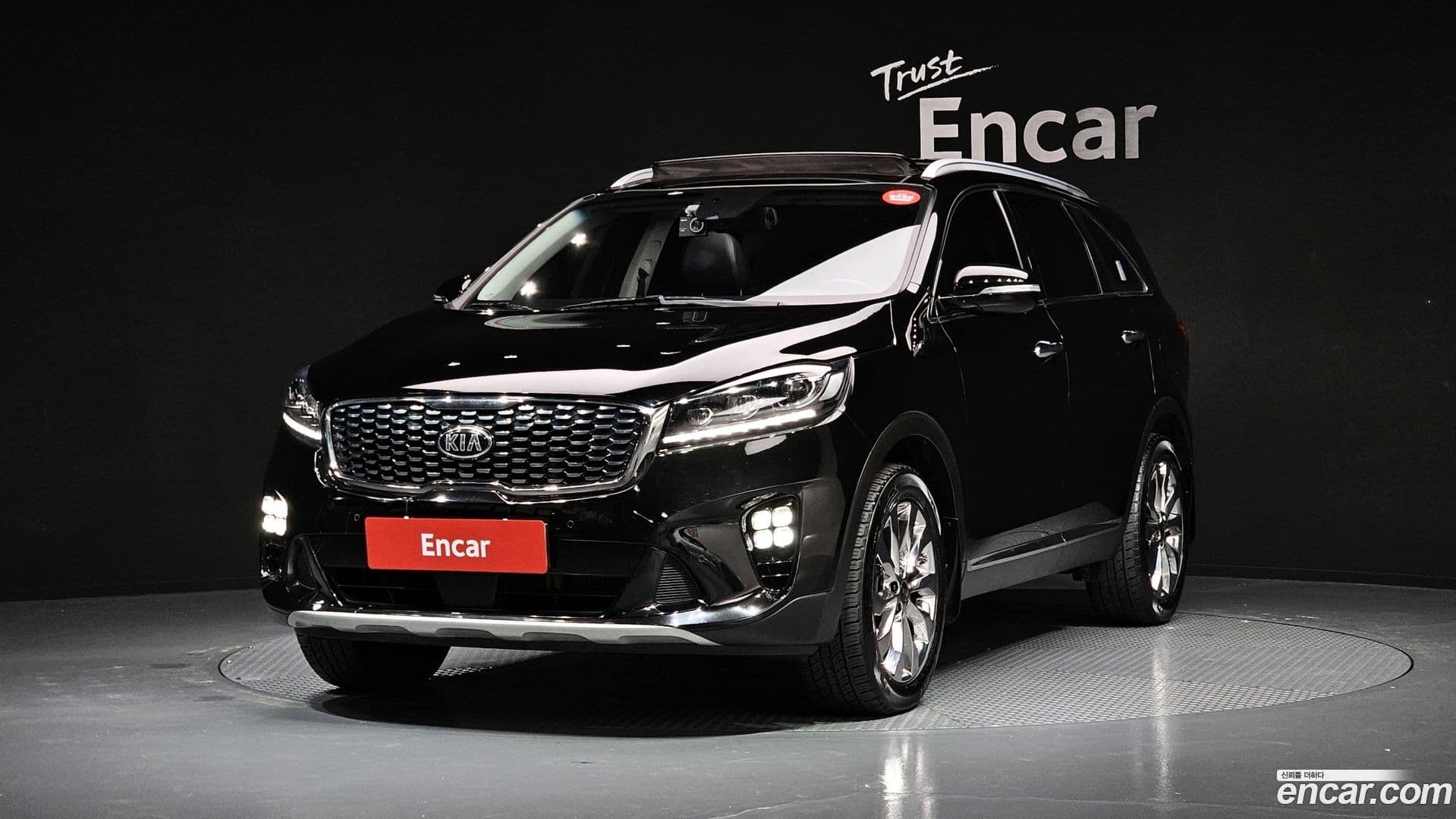 Main__Slider__Photo:Sorento Kia 2018.10-0