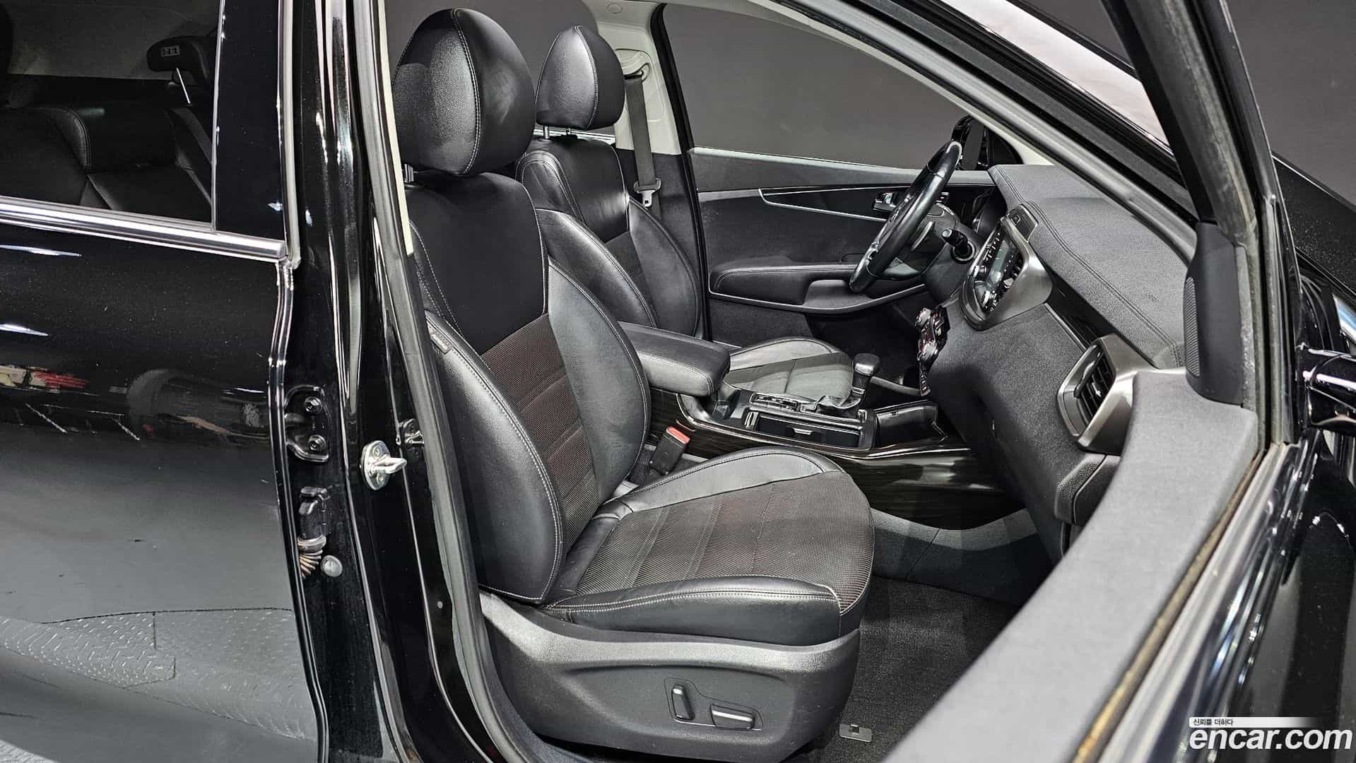 Sorento Kia 2018.10-INNER-010