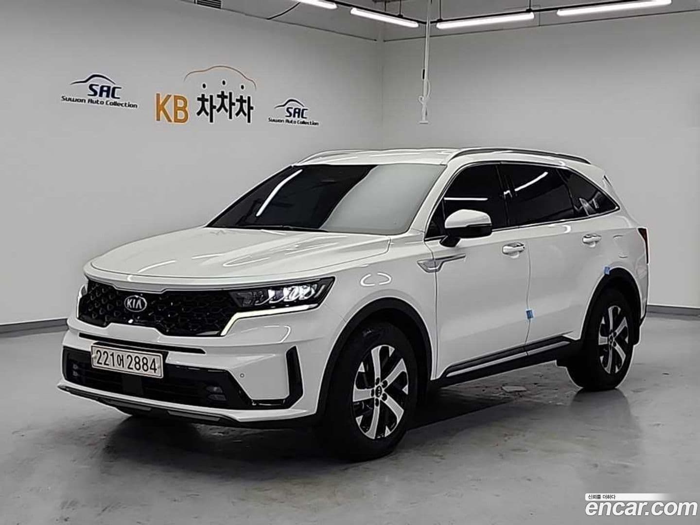 Main__Slider__Photo:Sorento Kia 2021.4-0