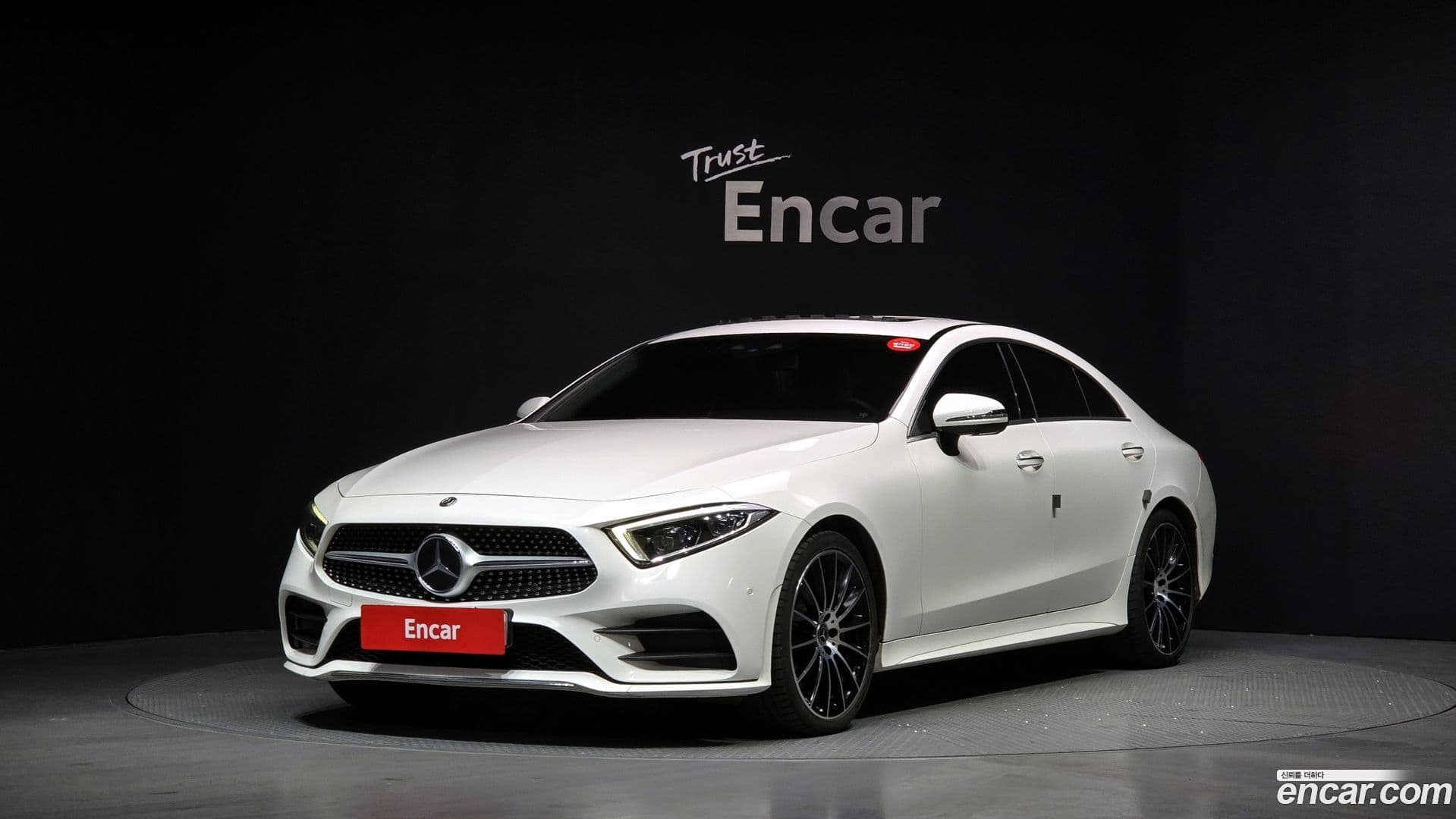 Main__Slider__Photo:CLS-Class Mercedes-Benz 2019.9-0