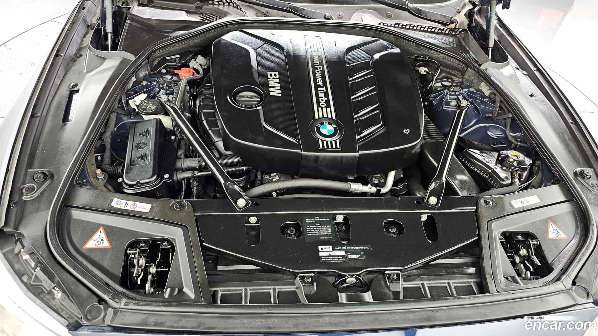 5-Series BMW 2014.5-INNER-006