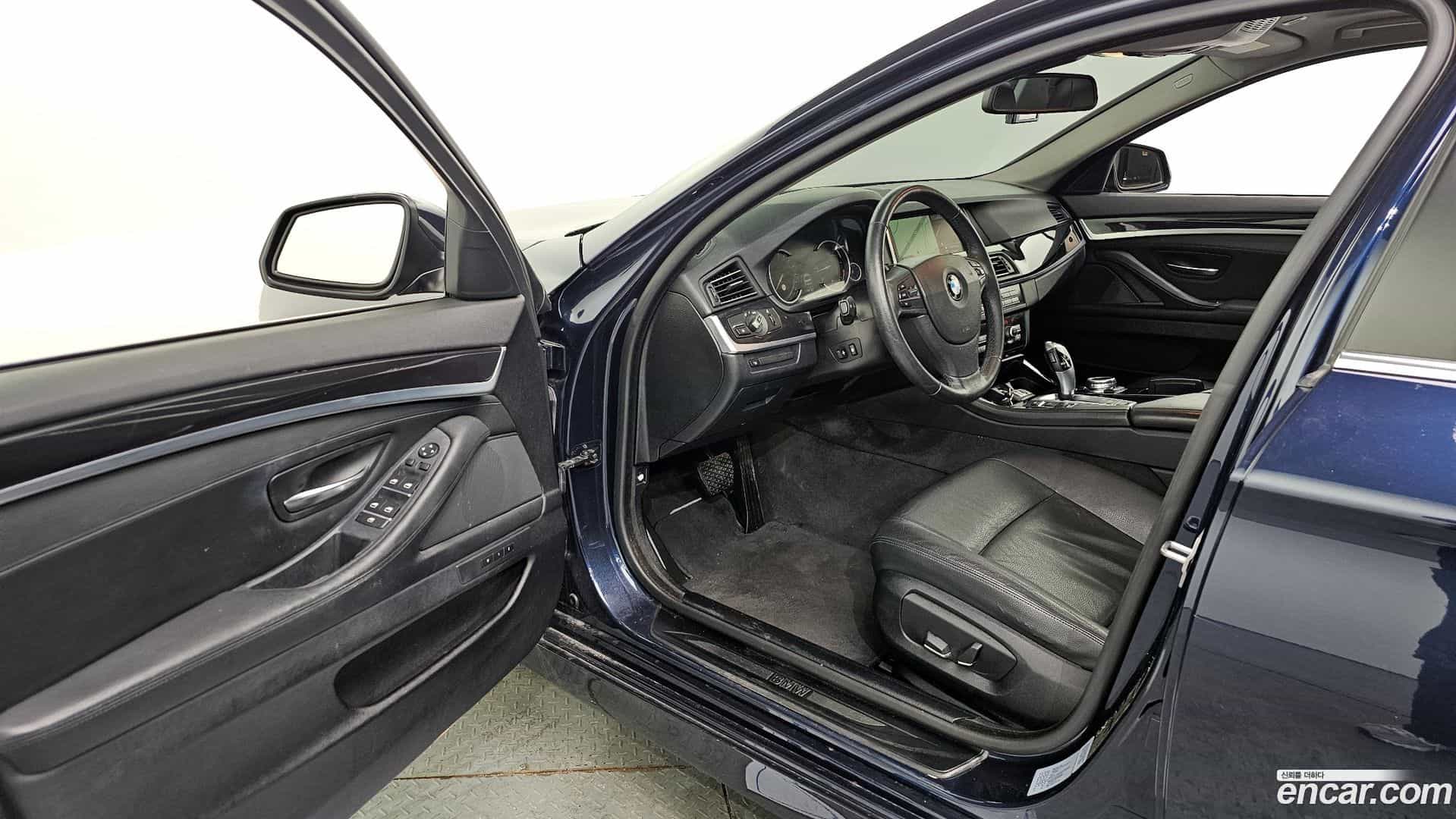 5-Series BMW 2014.5-INNER-010