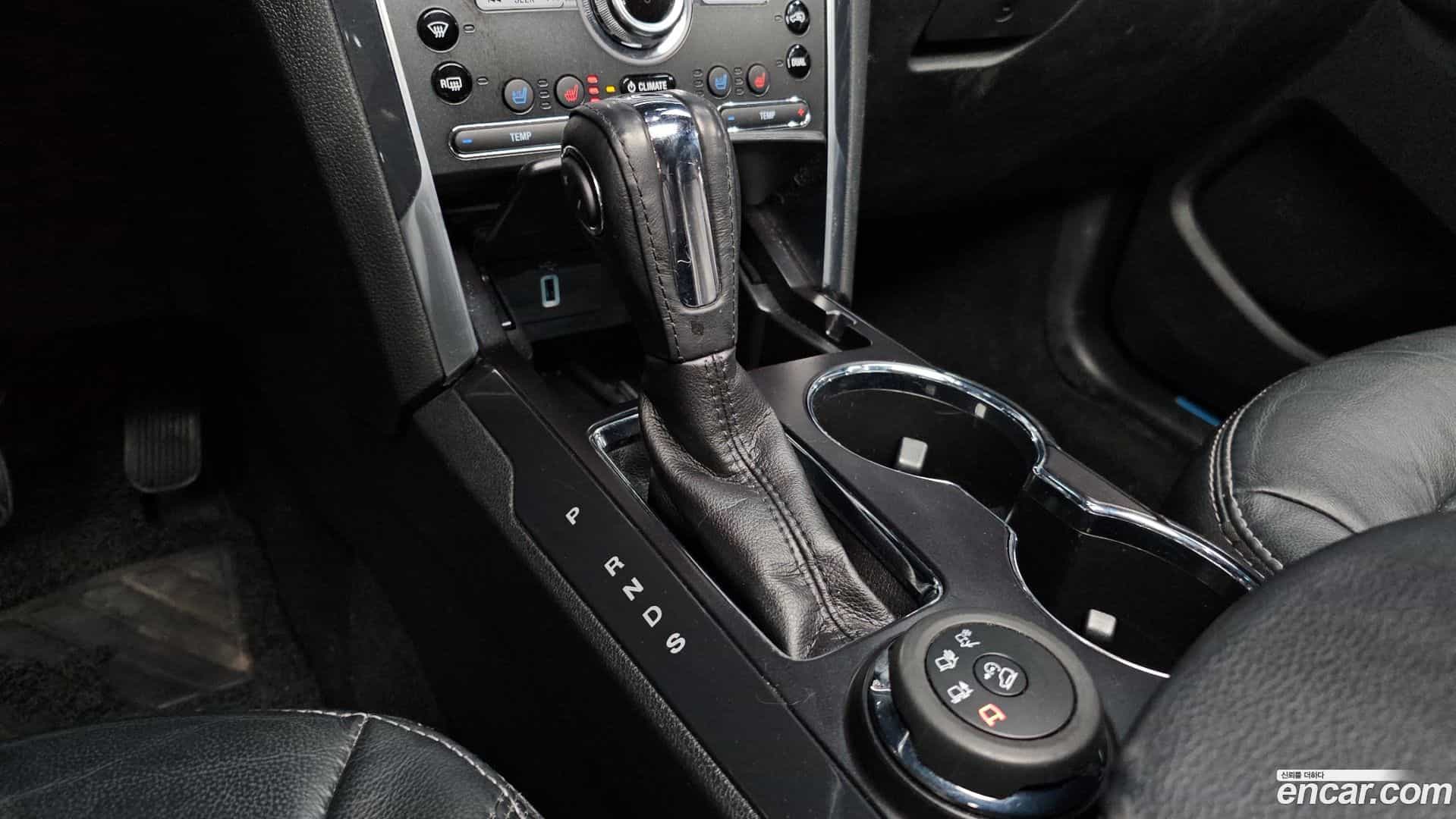 Explorer Ford 2019.4-INNER-009
