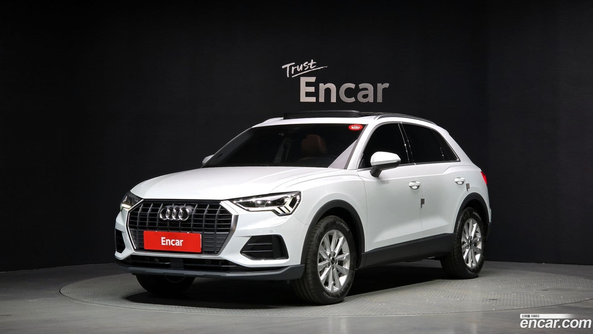 Main__Slider__Photo:Q3 Audi 2025.7-0