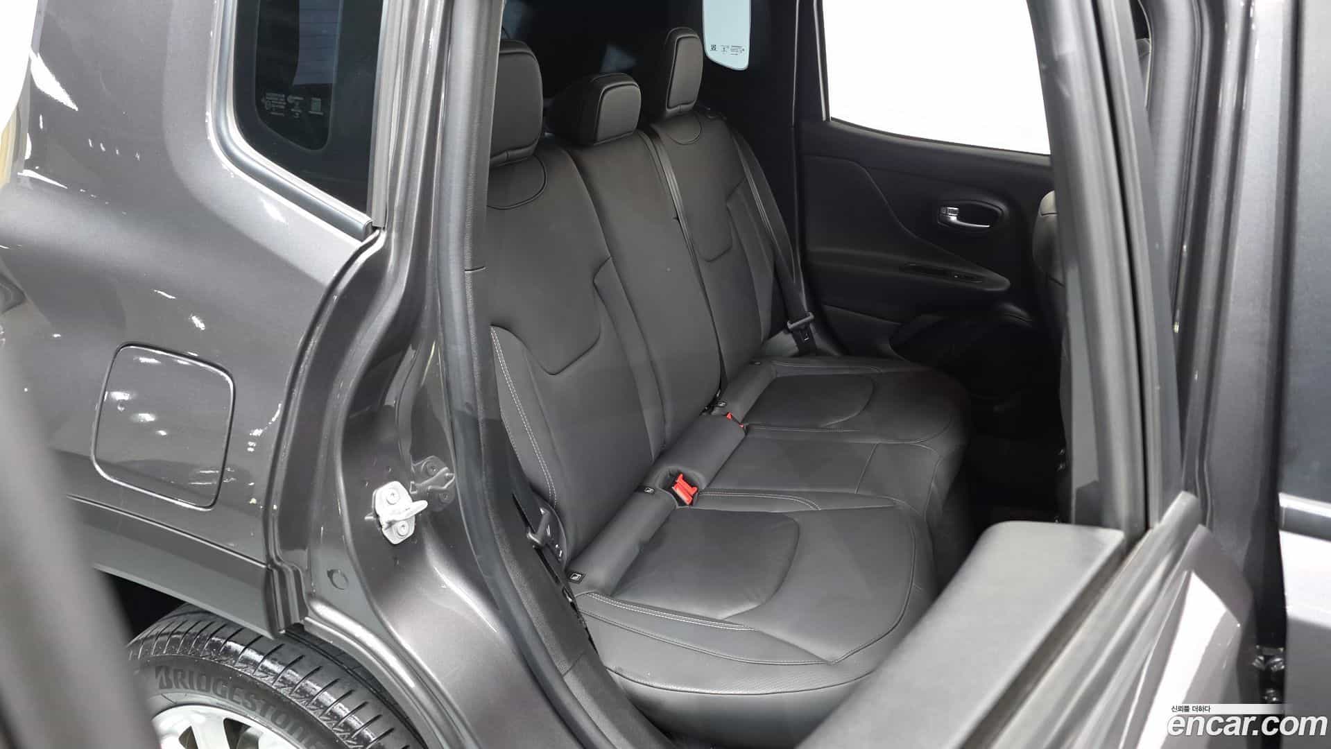Renegade Jeep 2020.8-OPTION-015