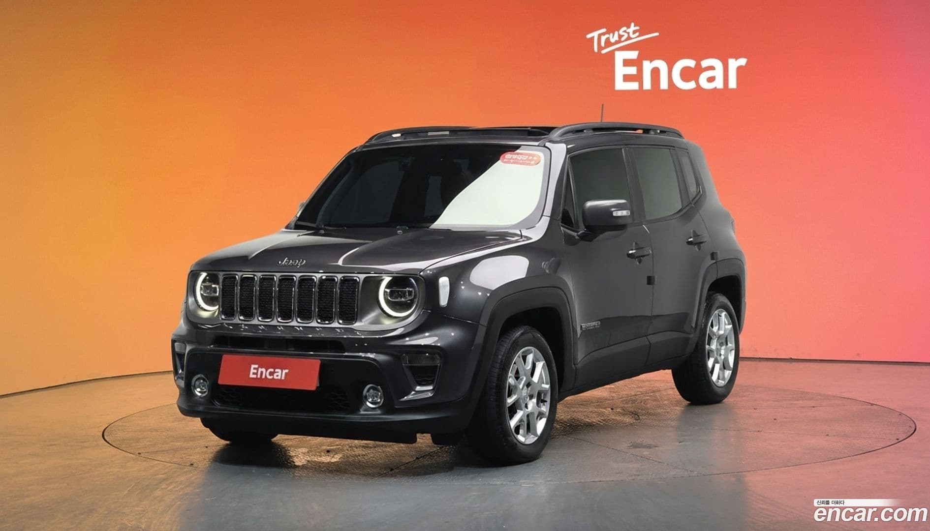 Main__Slider__Photo:Renegade Jeep 2020.8-0