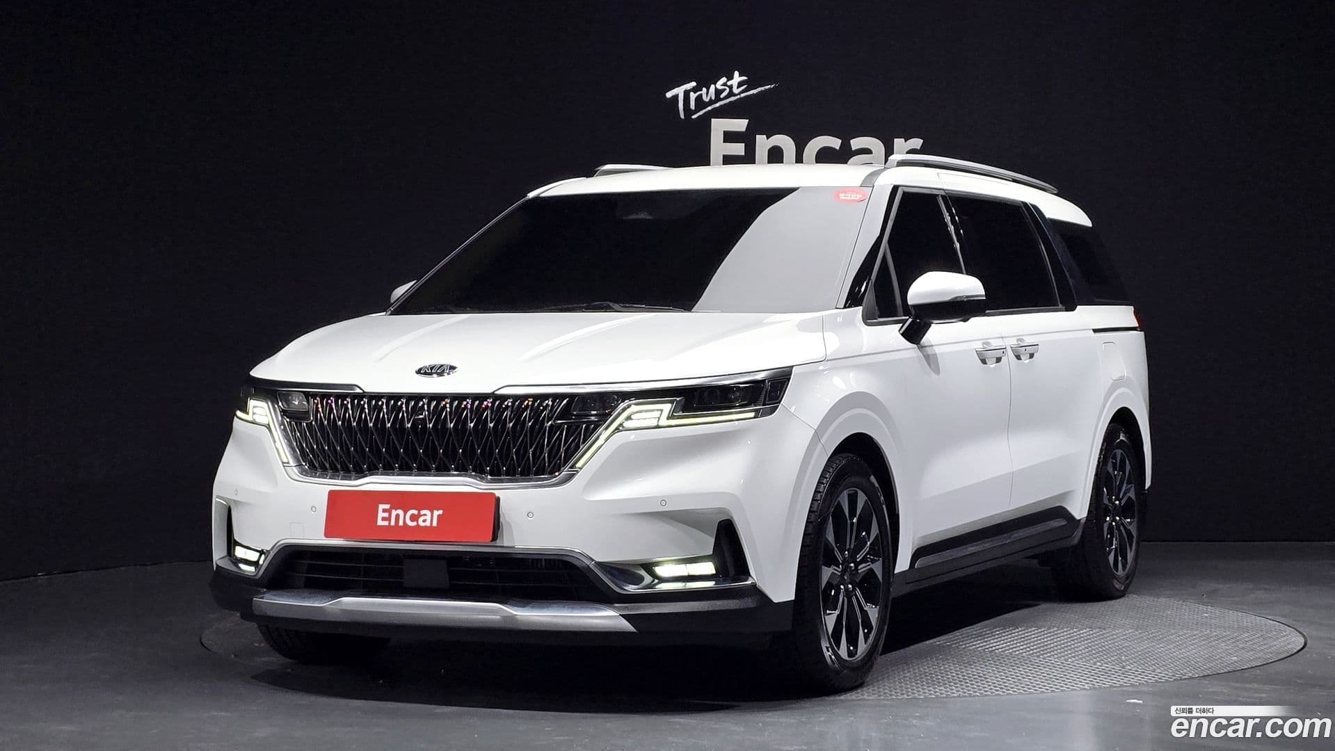 Main__Slider__Photo:Canival Kia 2020.10-0