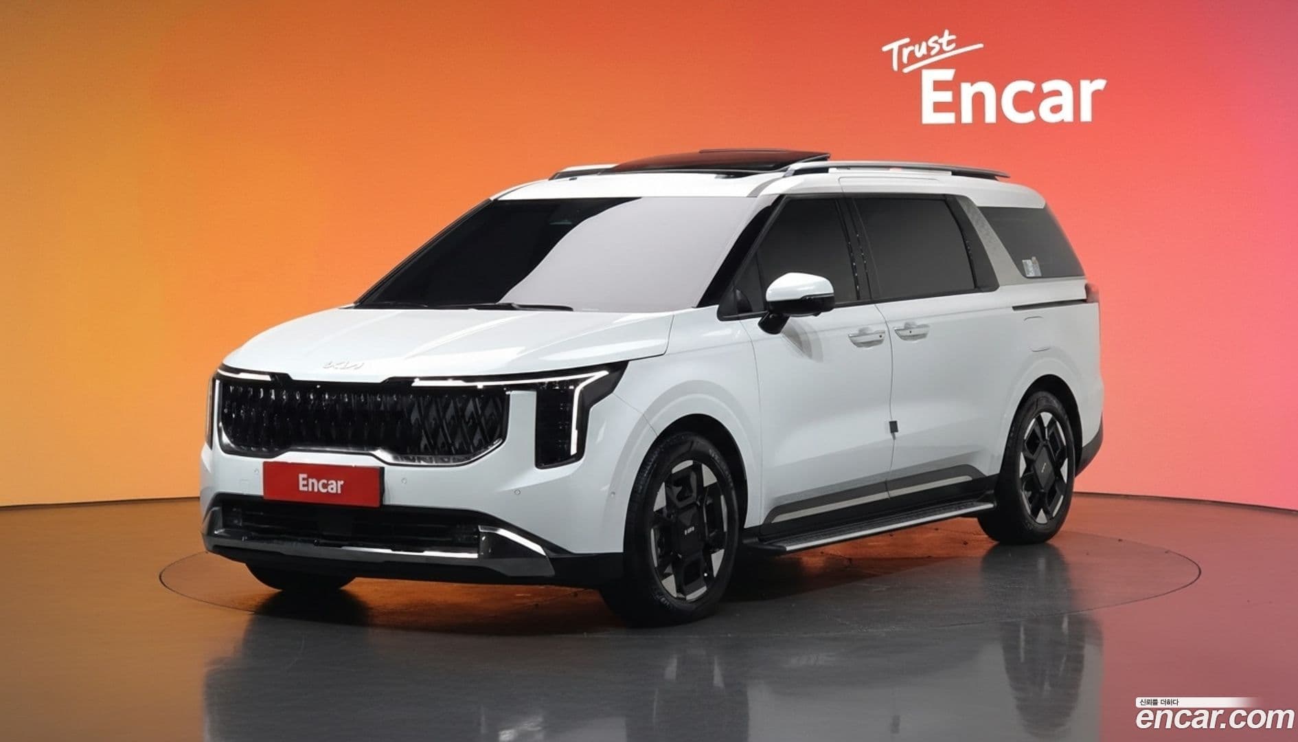 Main__Slider__Photo:Canival Kia 2024.6-0