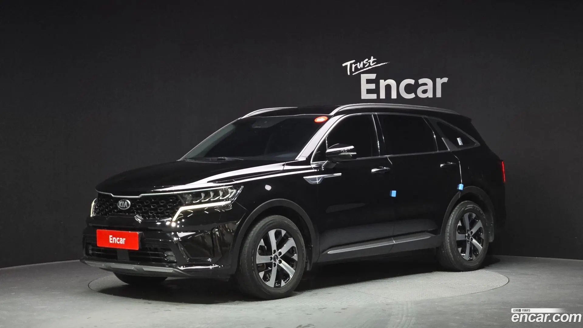 Main__Slider__Photo:Sorento Kia 2021.3-0