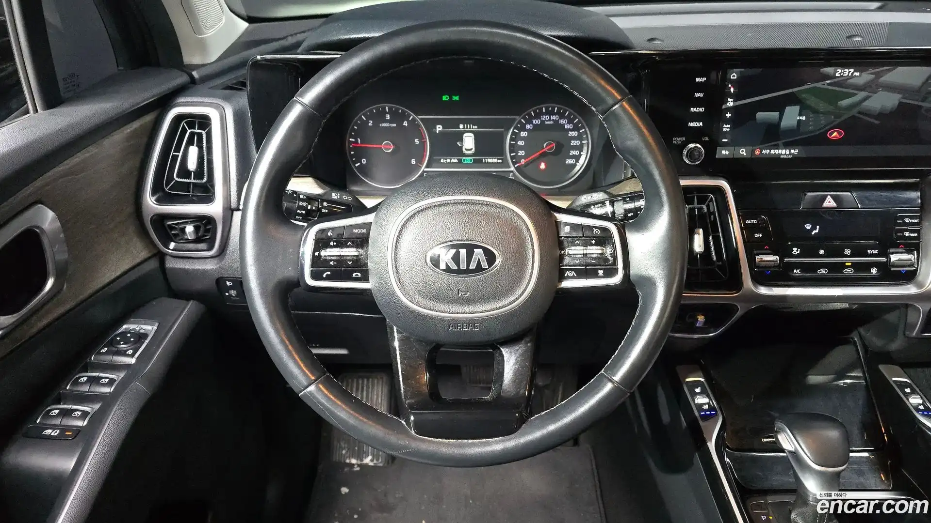 Sorento Kia 2021.3-OPTION-017
