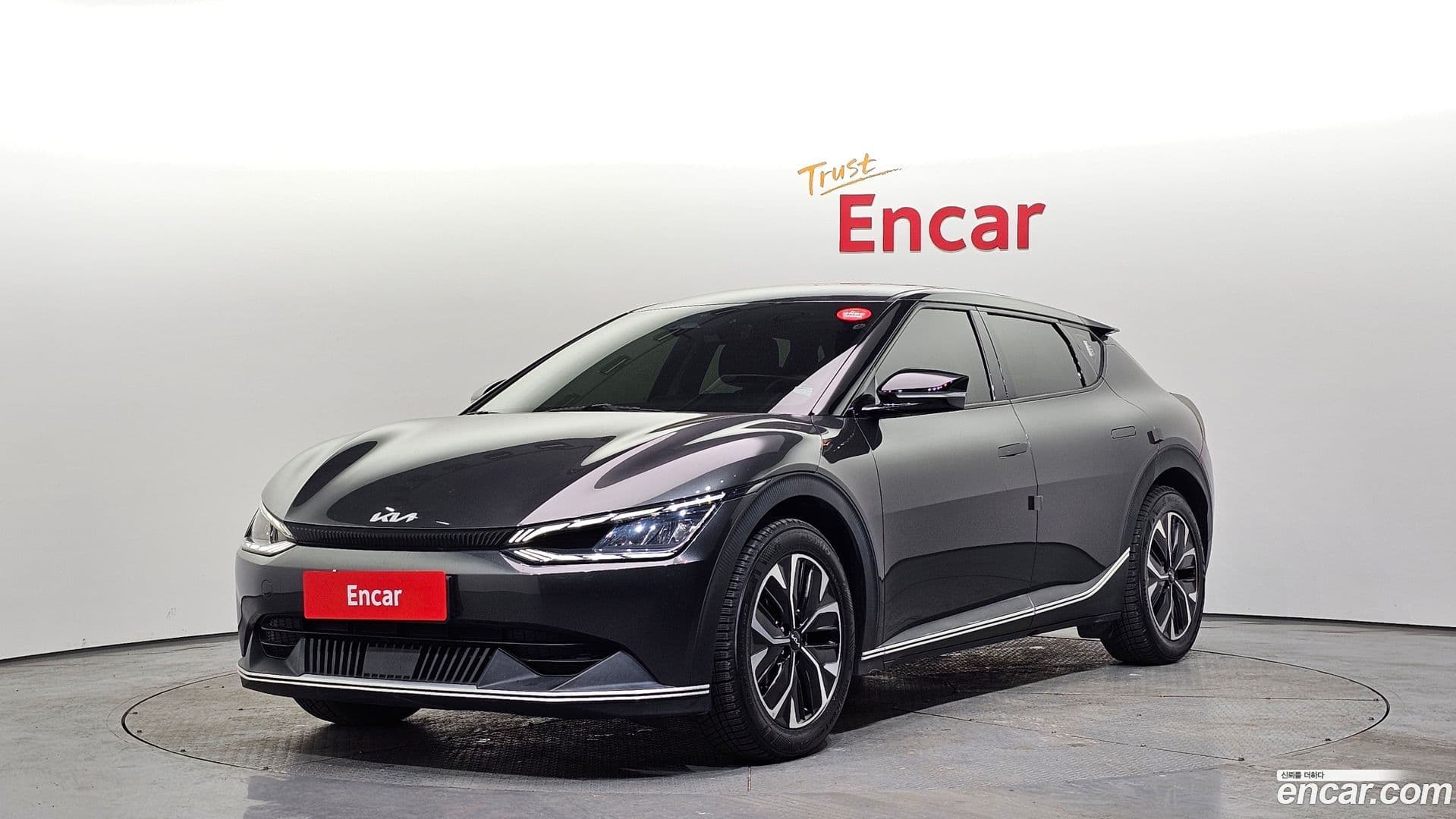 Main__Slider__Photo:EV6 Kia 2022.8-0