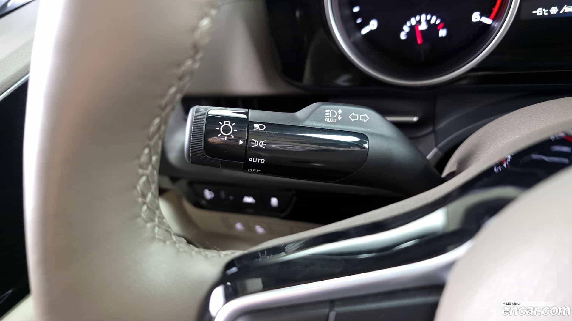 Canival Kia 2021.0-OPTION-017