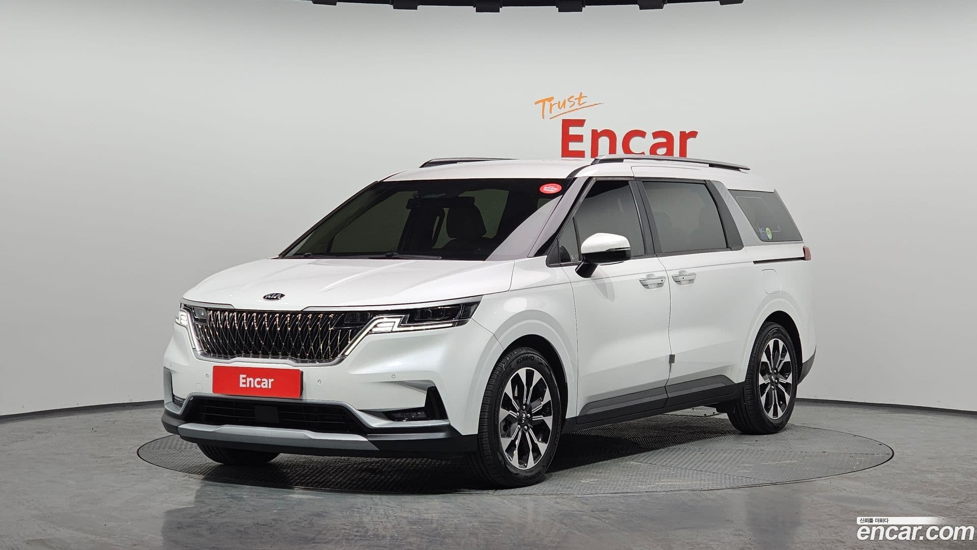Main__Slider__Photo:Canival Kia 2020.9-0