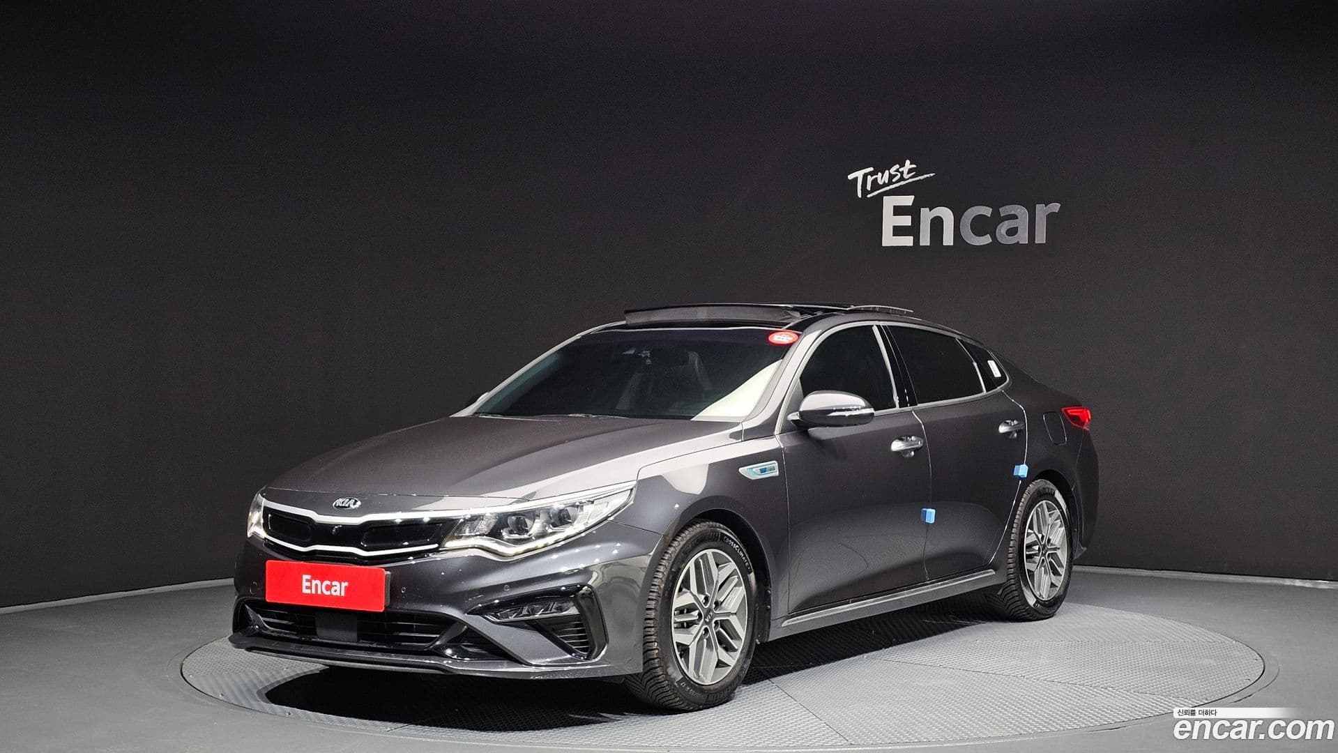 Main__Slider__Photo:K5 Kia 2018.7-0