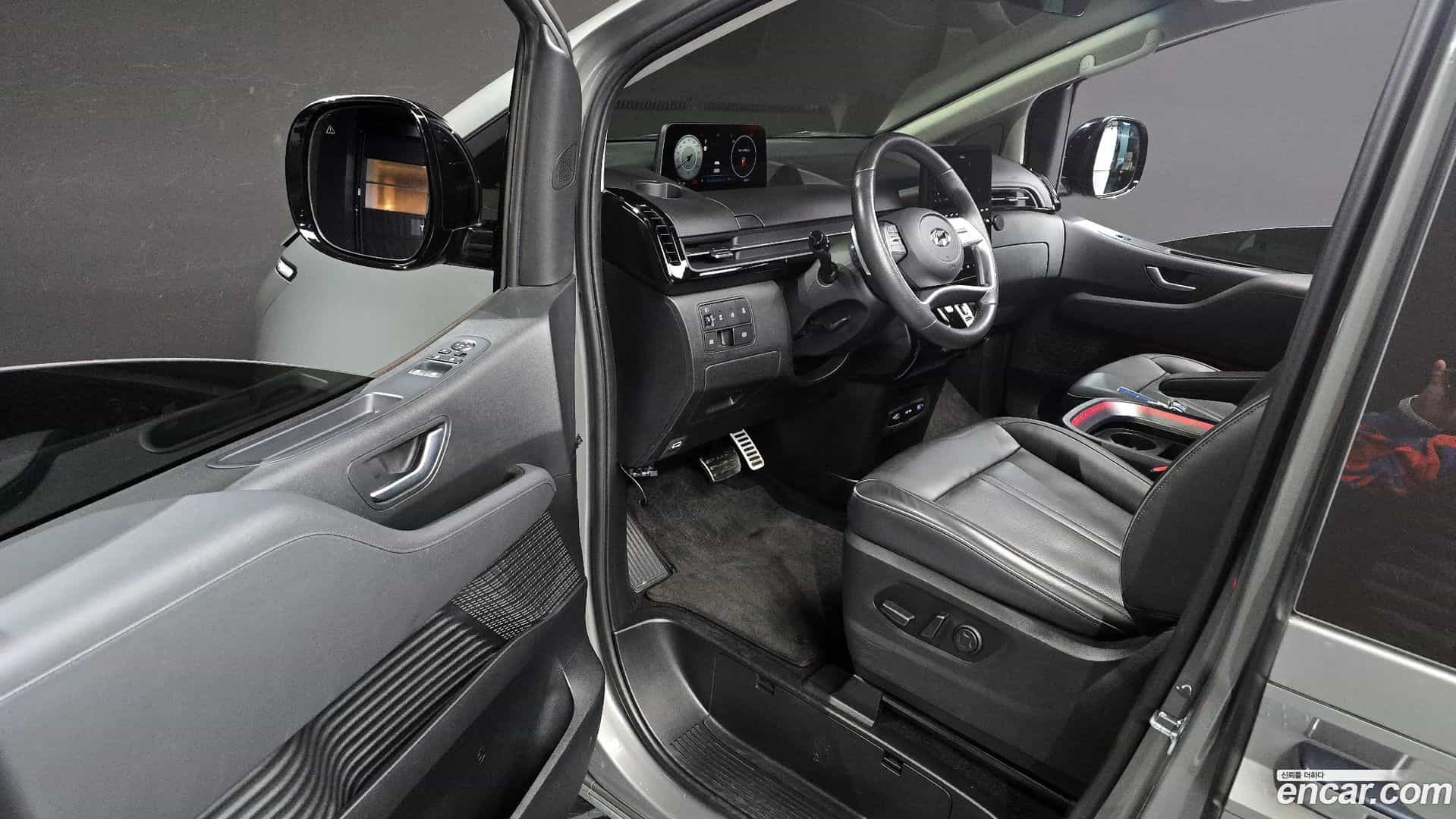 Staria Hyundai 2021.11-INNER-010