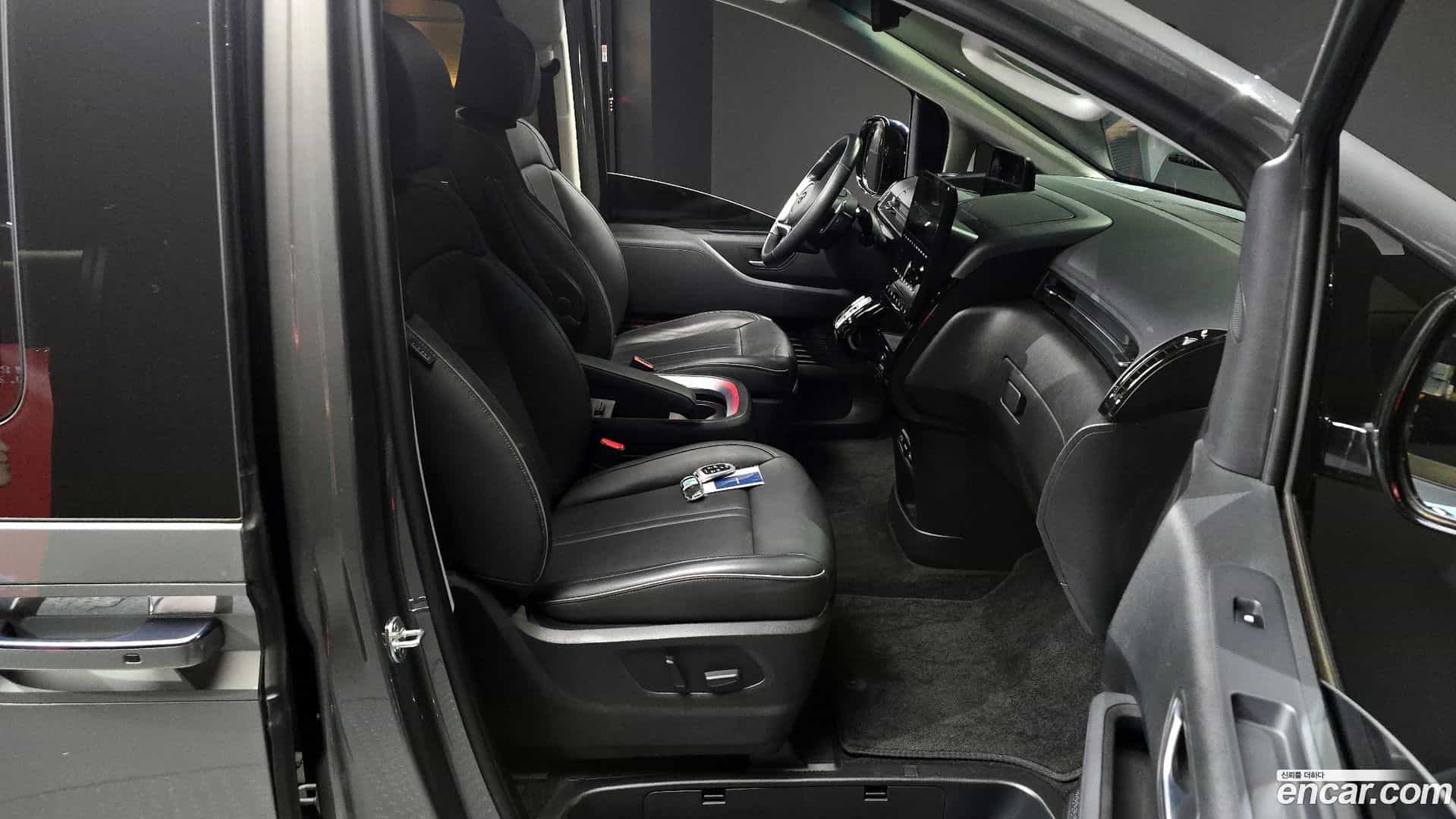 Staria Hyundai 2021.11-OPTION-015