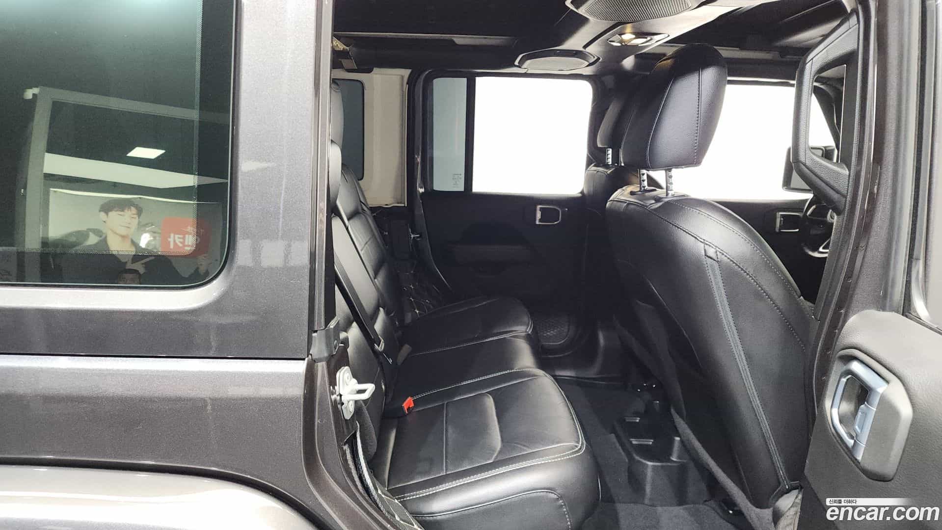 Wrangler Jeep 2021.5-OPTION-016