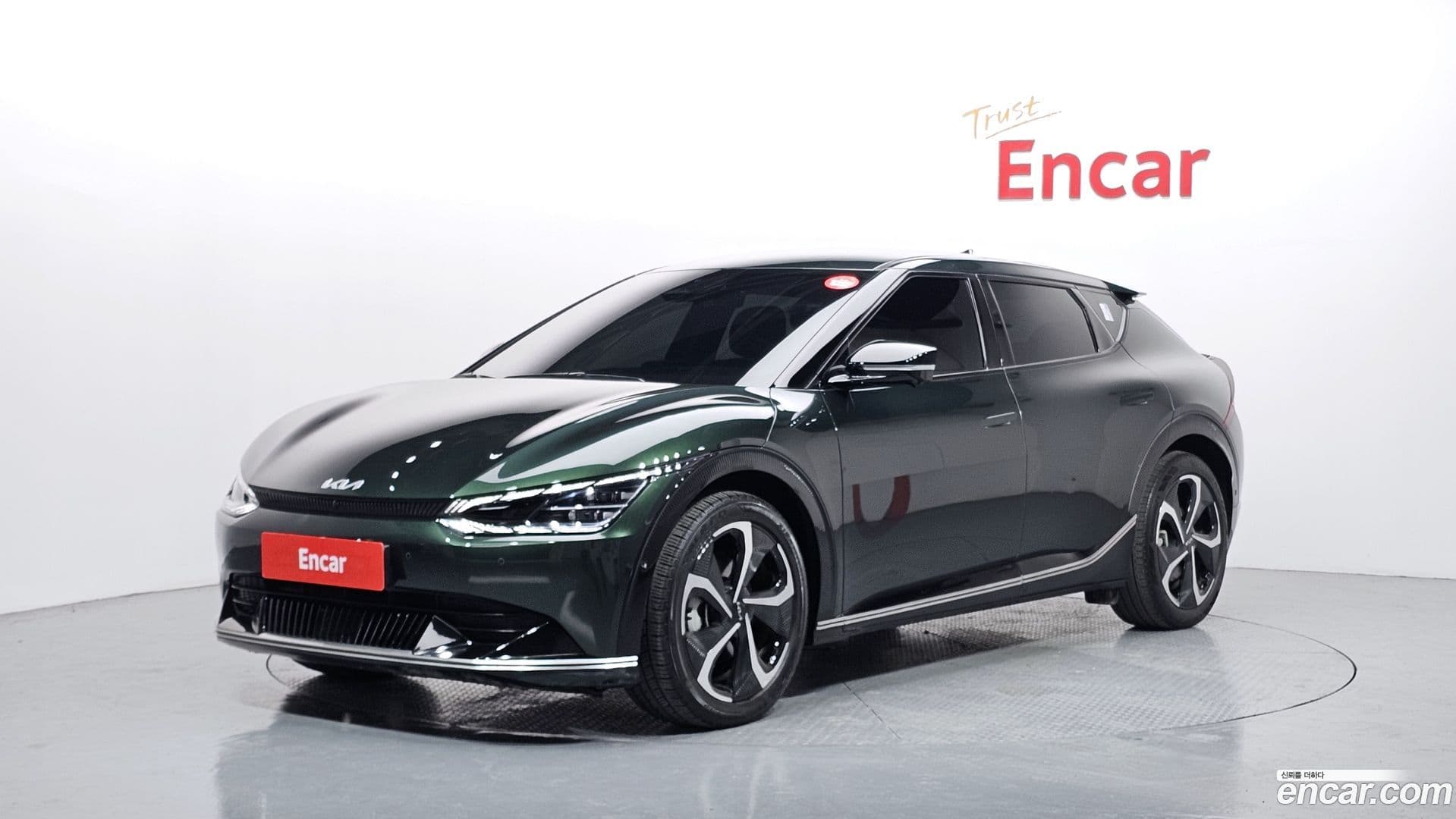 Main__Slider__Photo:EV6 Kia 2022.5-0