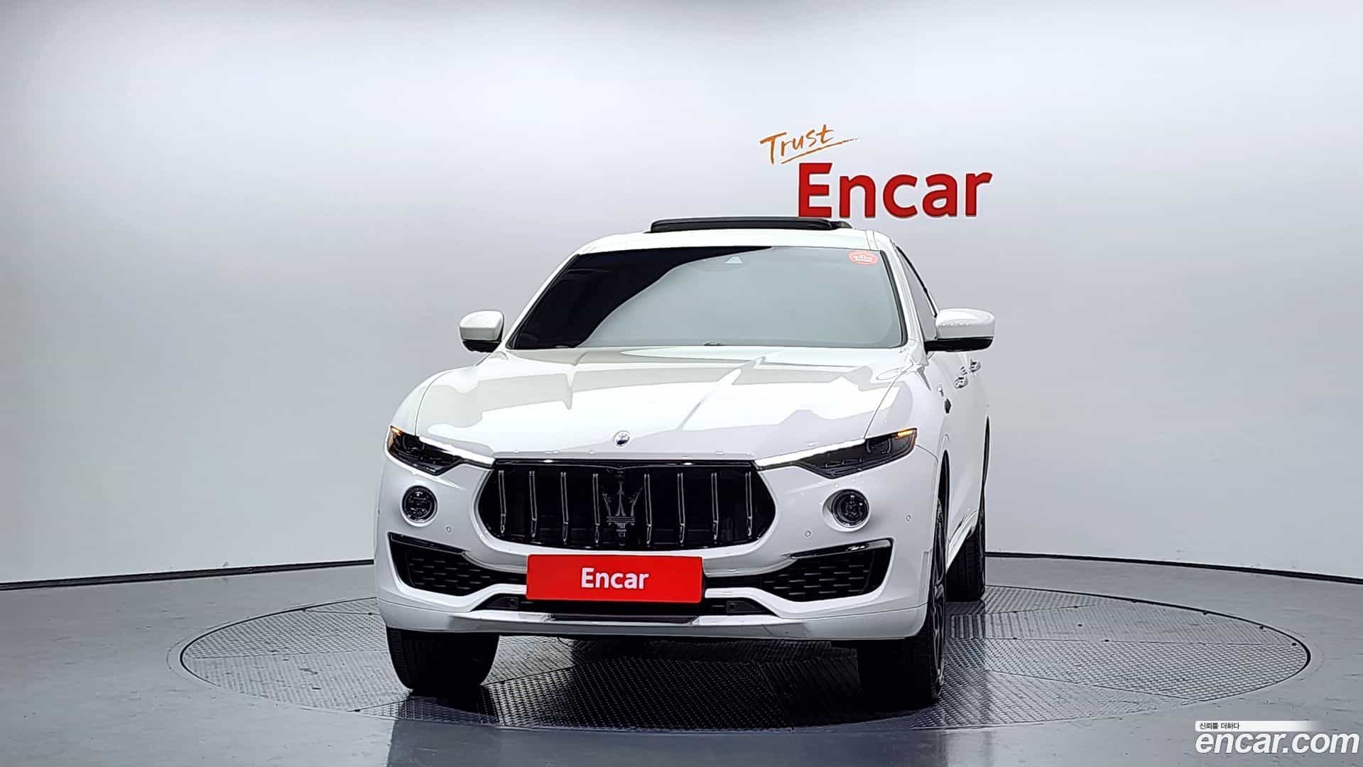 Levante Maserati 2022.11-OUTER-003