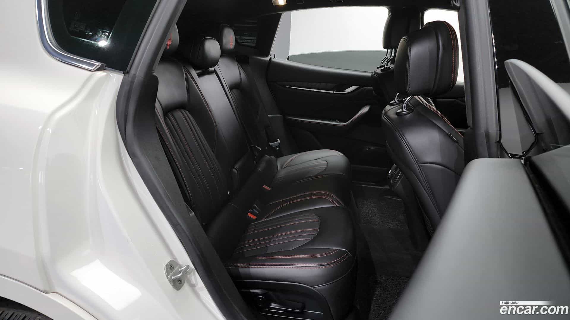 Levante Maserati 2022.11-OPTION-016