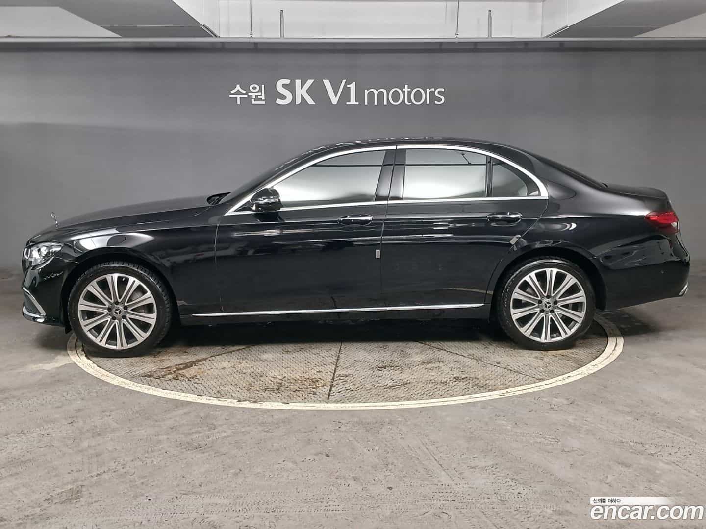 E-Class Mercedes-Benz 2023.3-OUTER-005