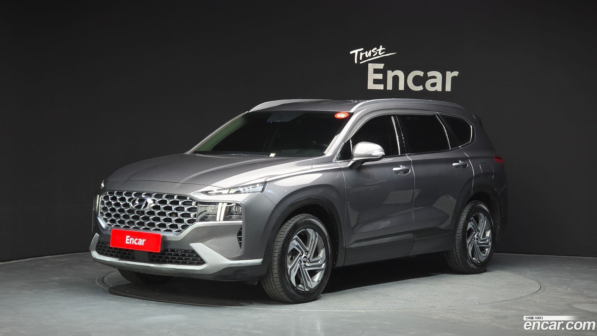 Main__Slider__Photo:Santafe Hyundai 2020.8-0