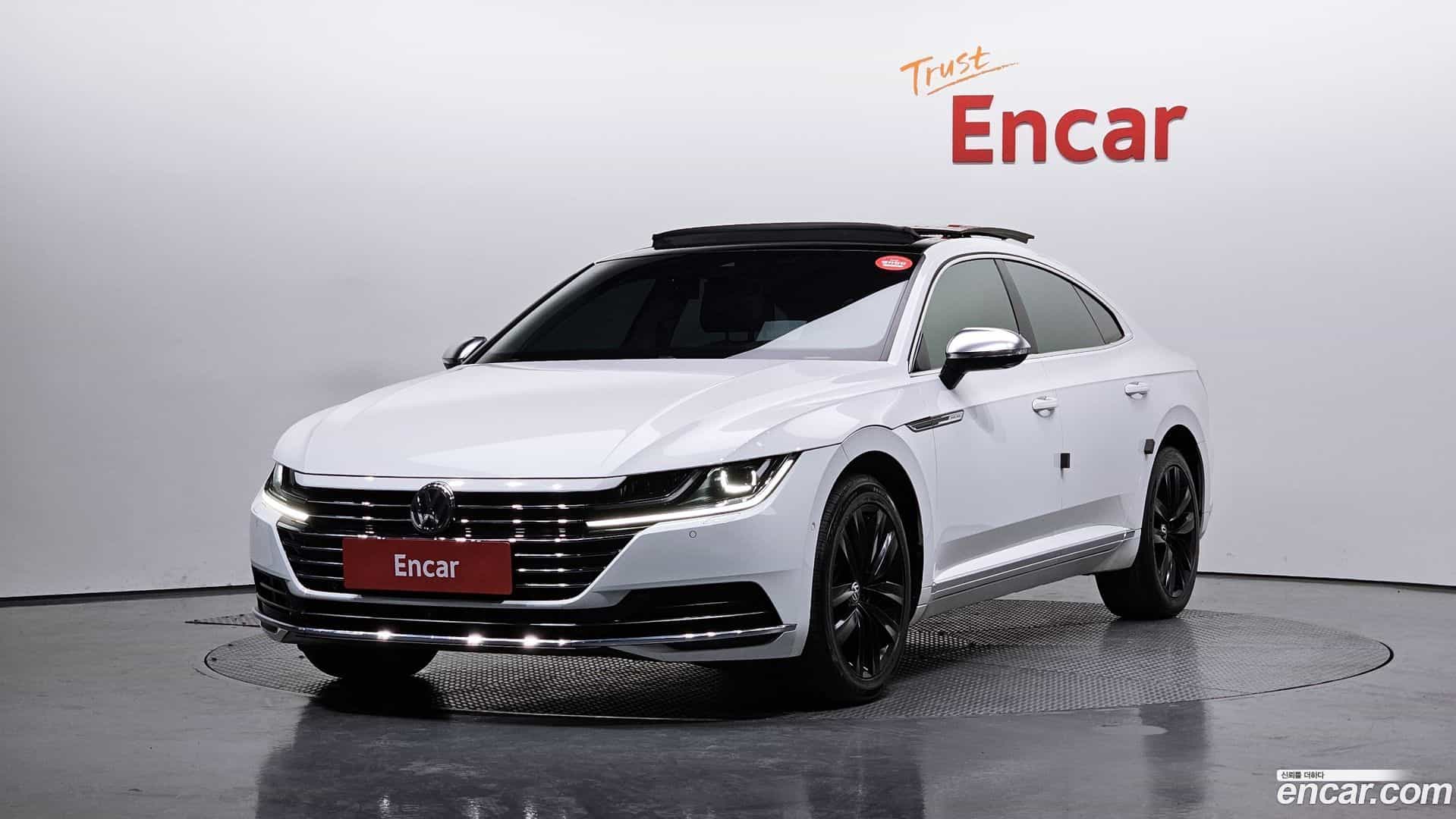 Arteon Volkswagen 2019.10-OUTER-001