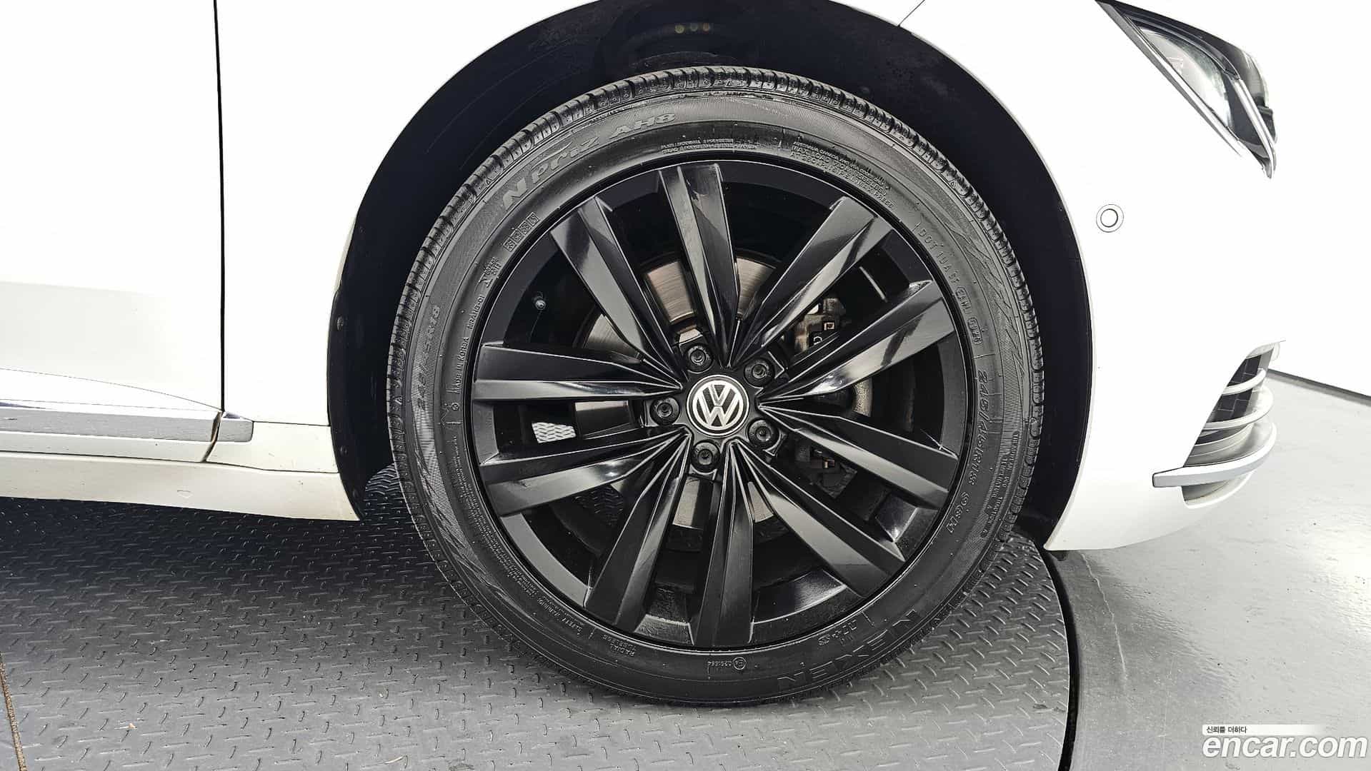 Arteon Volkswagen 2019.10-OUTER-005