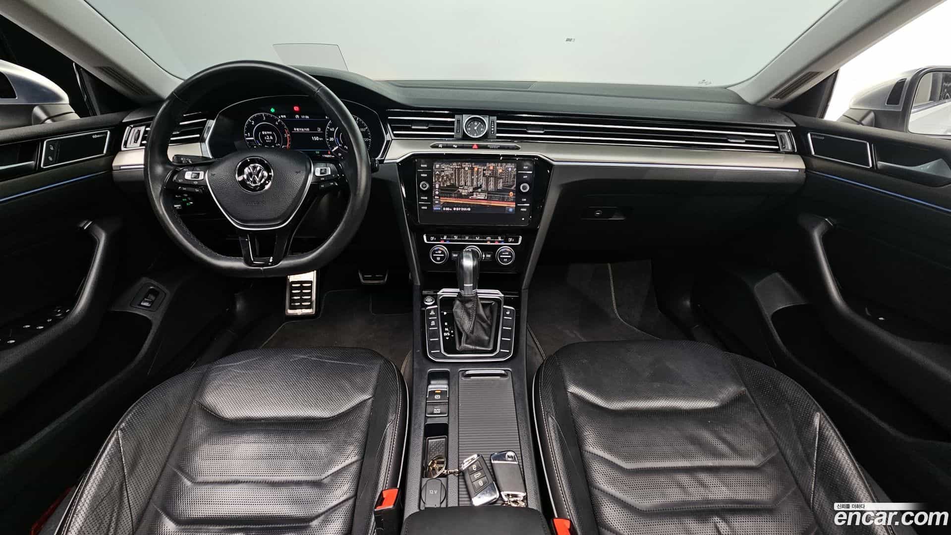 Arteon Volkswagen 2019.10-INNER-007