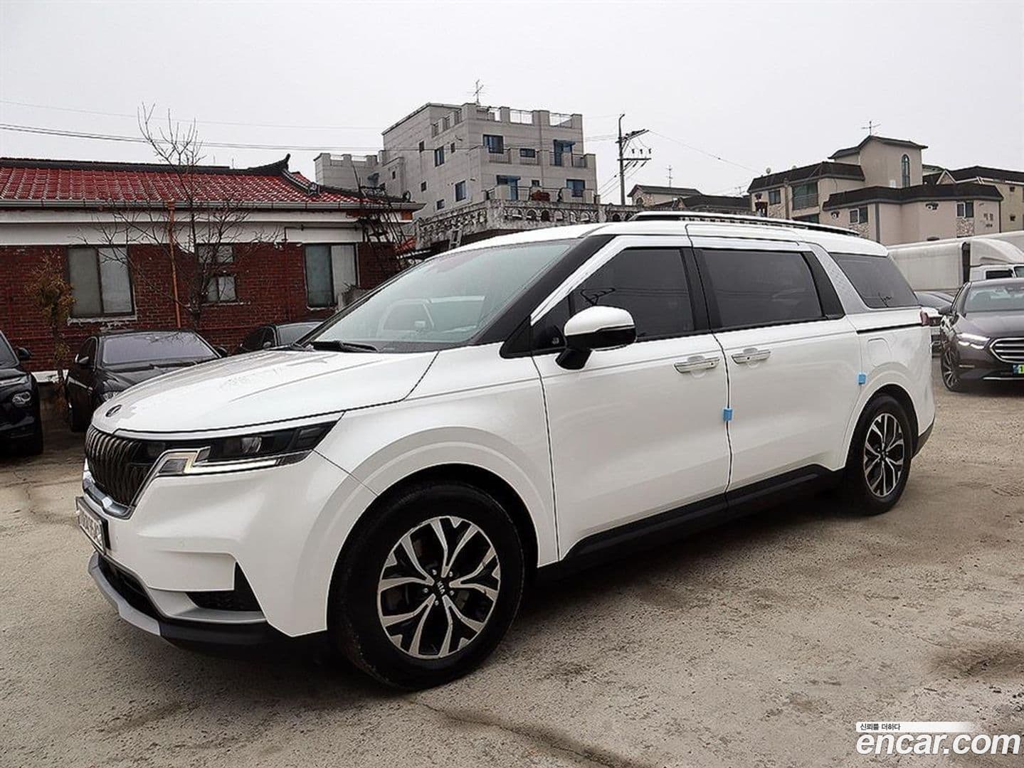 Main__Slider__Photo:Canival Kia 2020.11-0