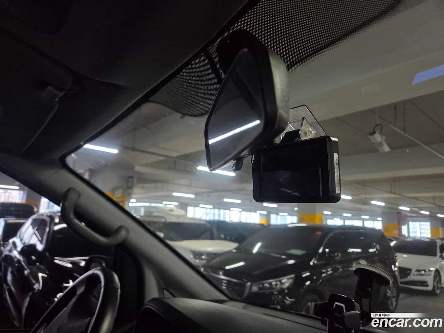 Starex Hyundai 2020.0-OPTION-019