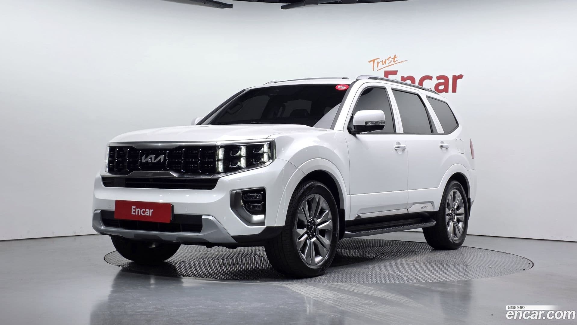 Main__Slider__Photo:Mohave Kia 2023.6-0
