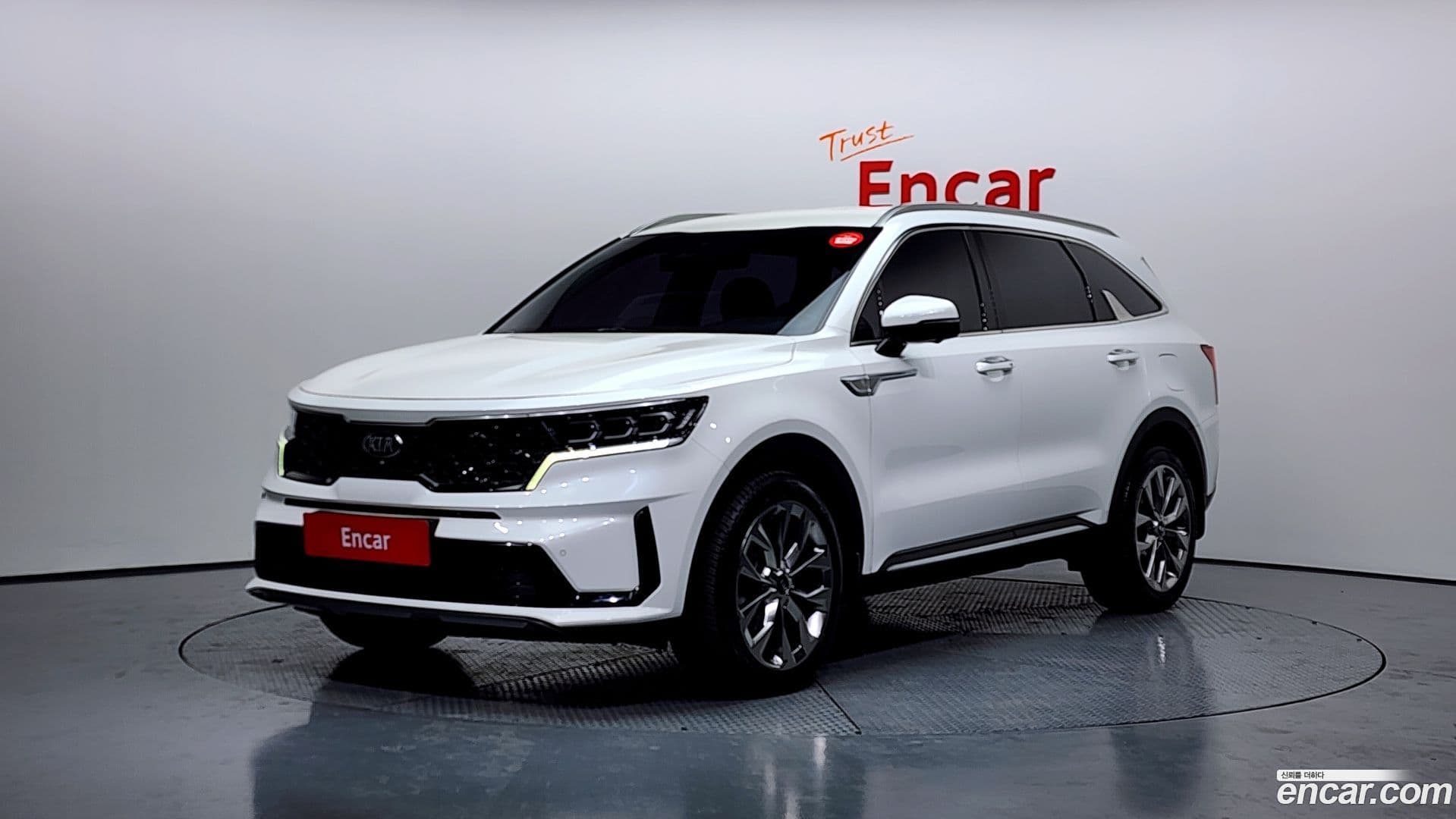 Main__Slider__Photo:Sorento Kia 2020.10-0