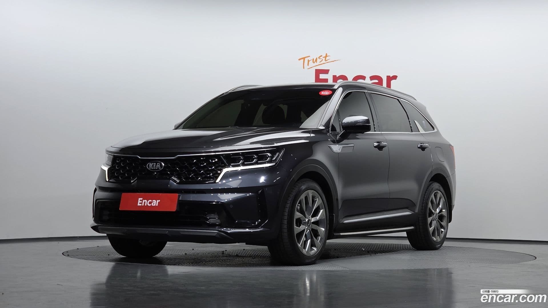 Main__Slider__Photo:Sorento Kia 2020.5-0