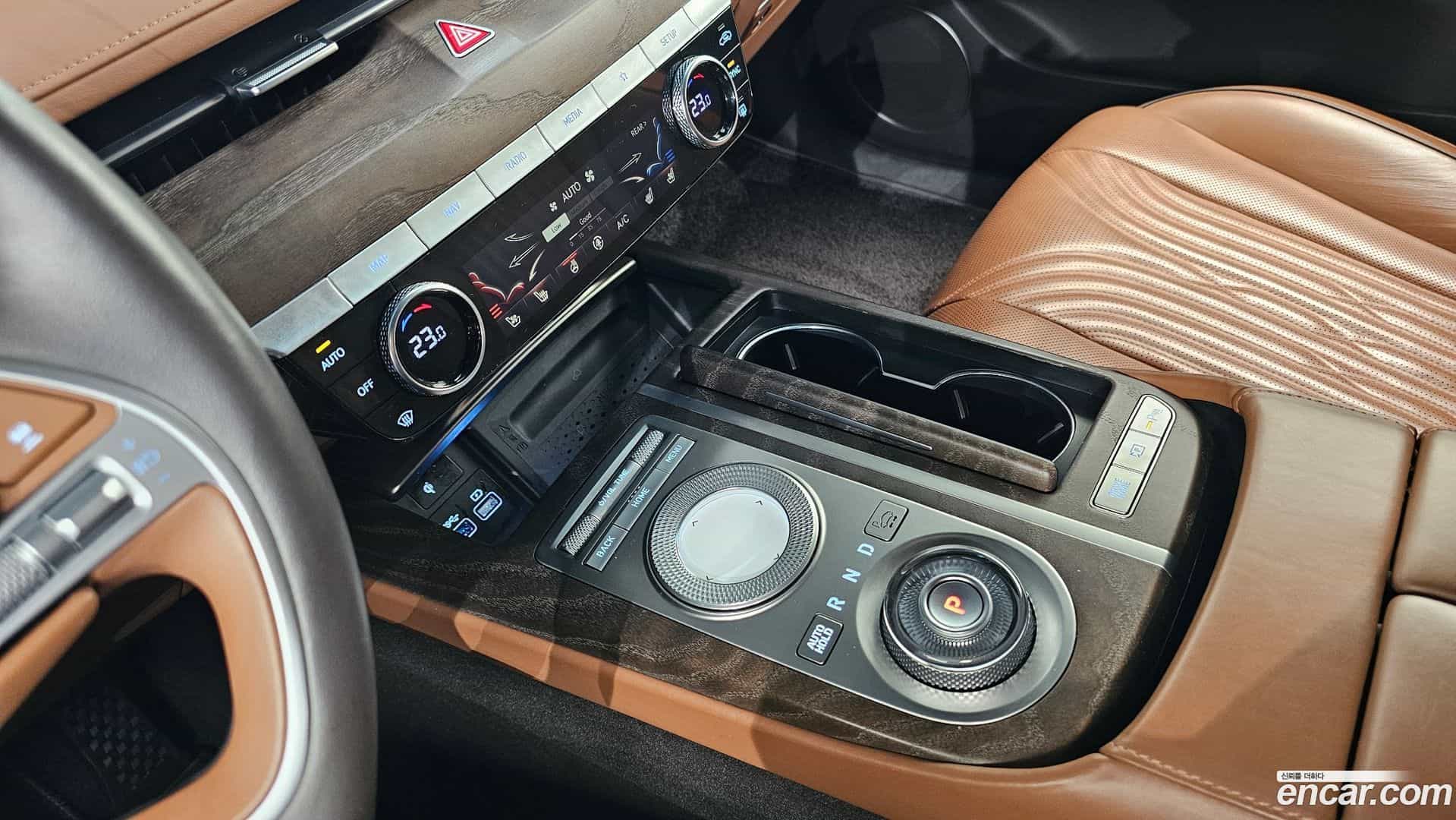 G80 Genesis 2021.2-INNER-009