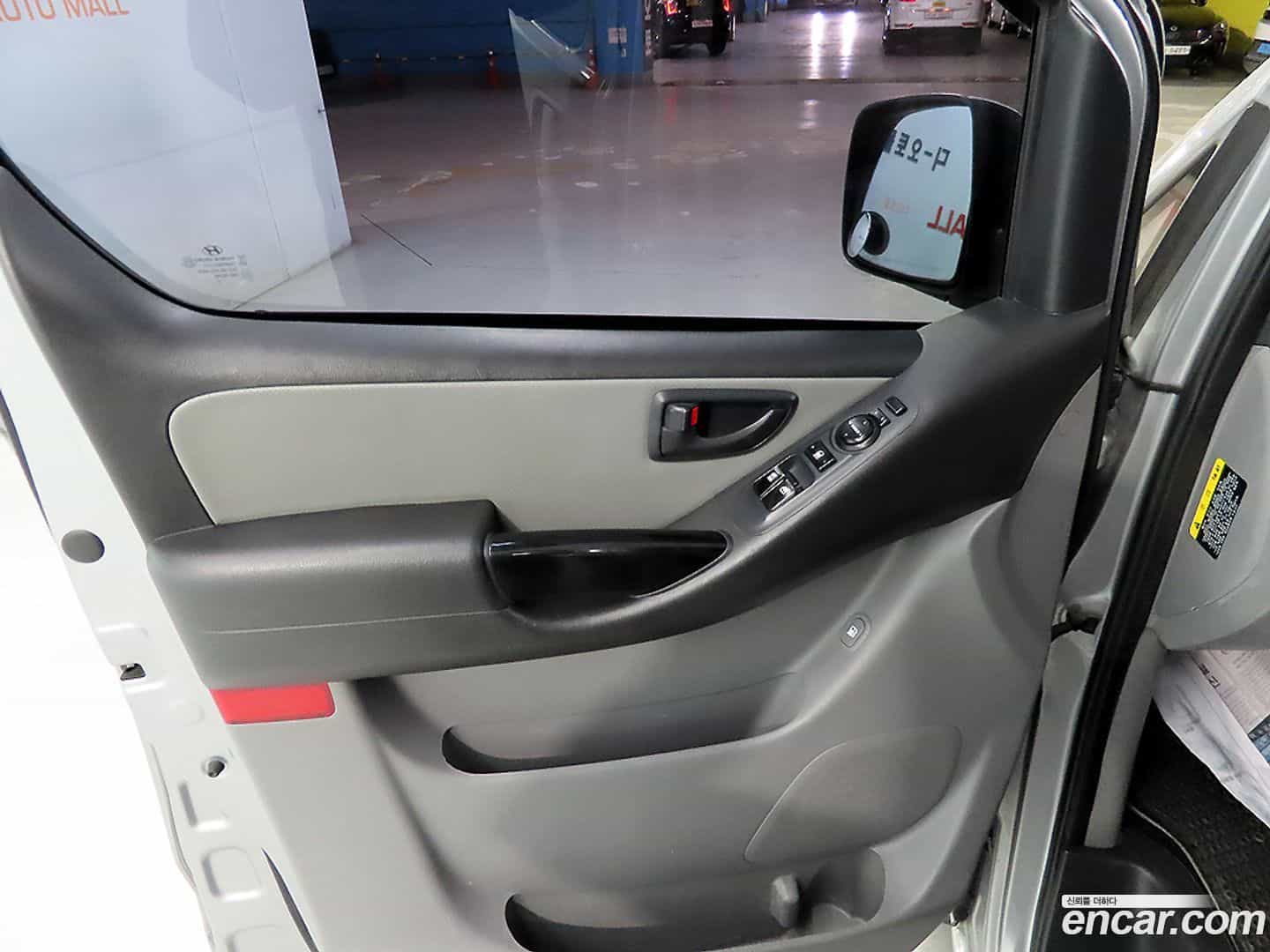 Starex Hyundai 2018.8-OPTION-016