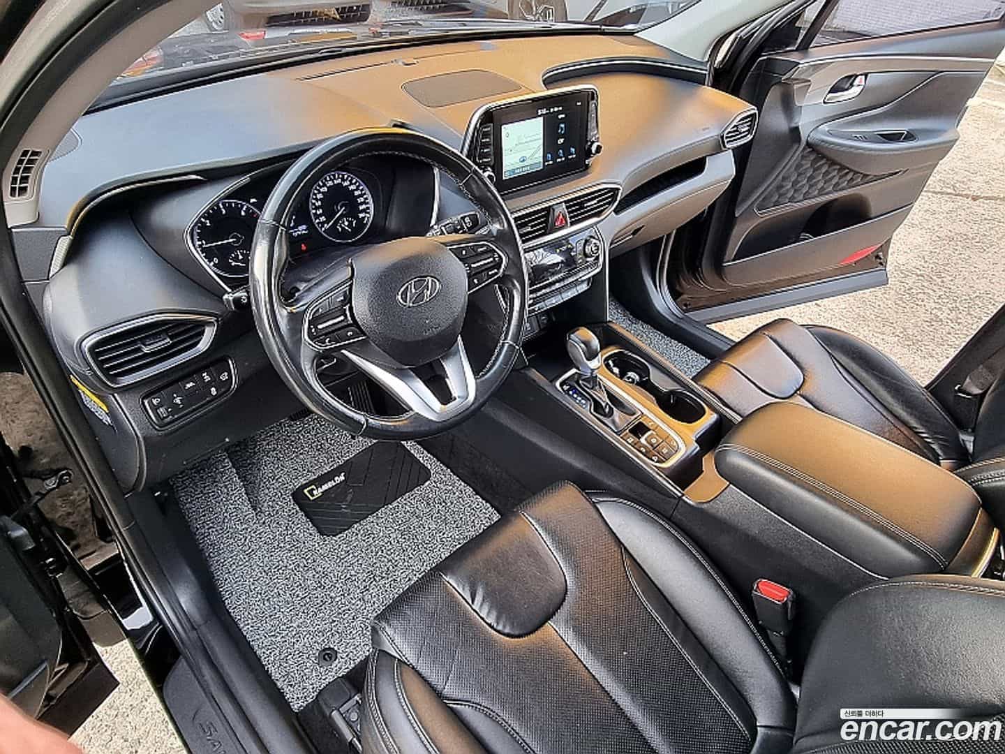 Santafe Hyundai 2019.1-INNER-007