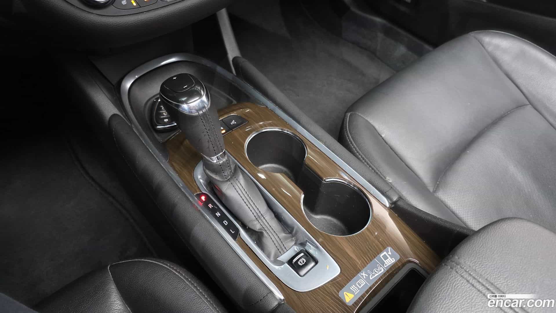 Malibu Chevrolet 2019.0-INNER-009