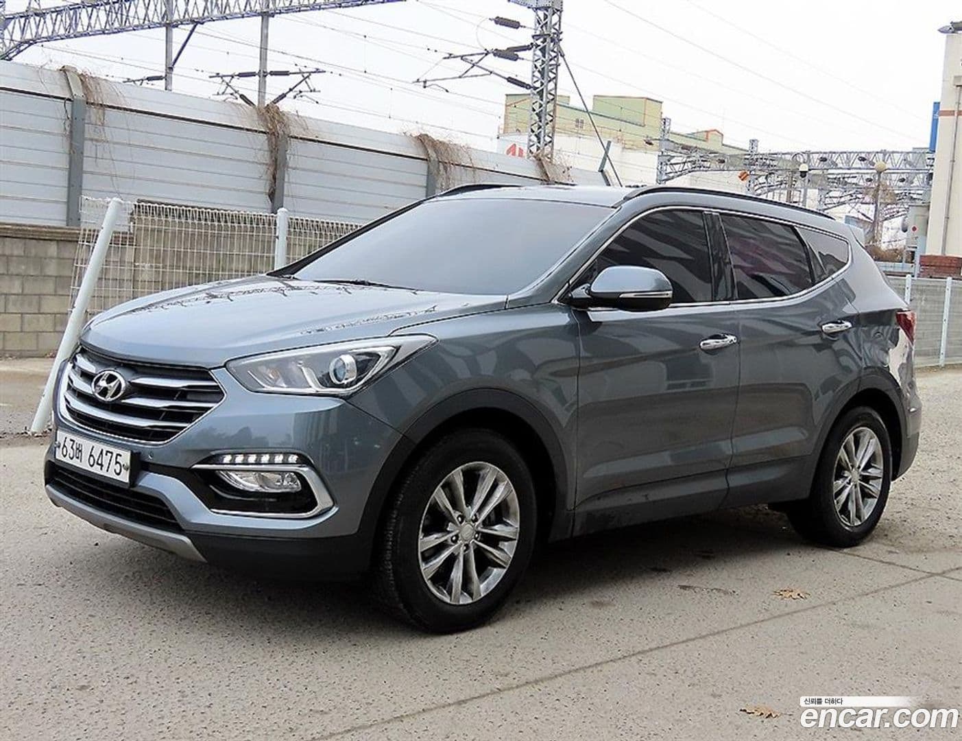 Main__Slider__Photo:Santafe Hyundai 2017.11-0