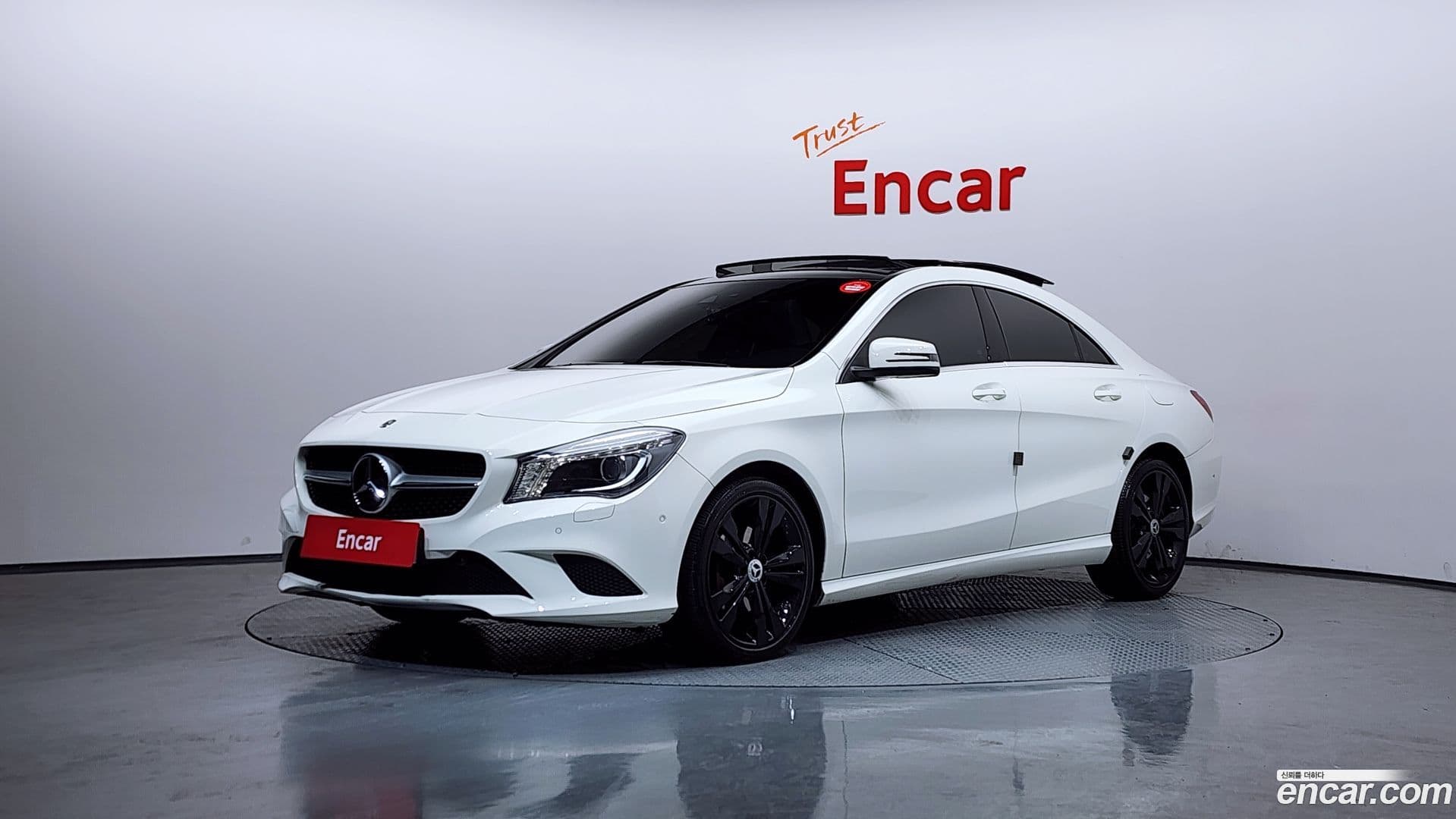 Main__Slider__Photo:CLA-Class Mercedes-Benz 2015.3-0