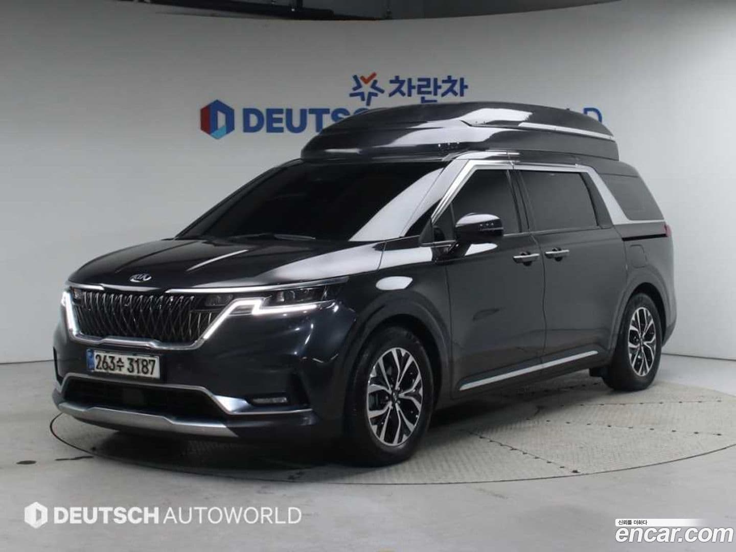 Main__Slider__Photo:Canival Kia 2020.8-0