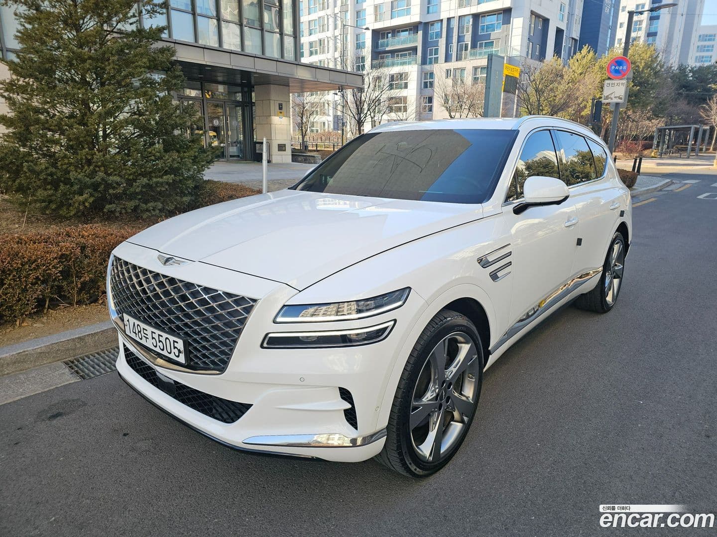 Main__Slider__Photo:GV80 Genesis 2020.5-0