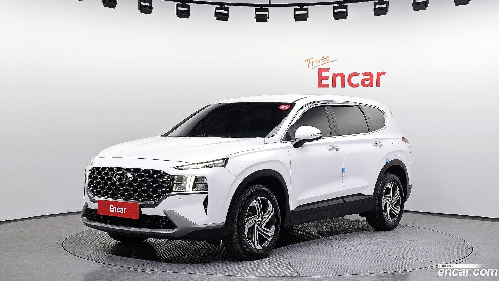 Main__Slider__Photo:Santafe Hyundai 2021.11-0