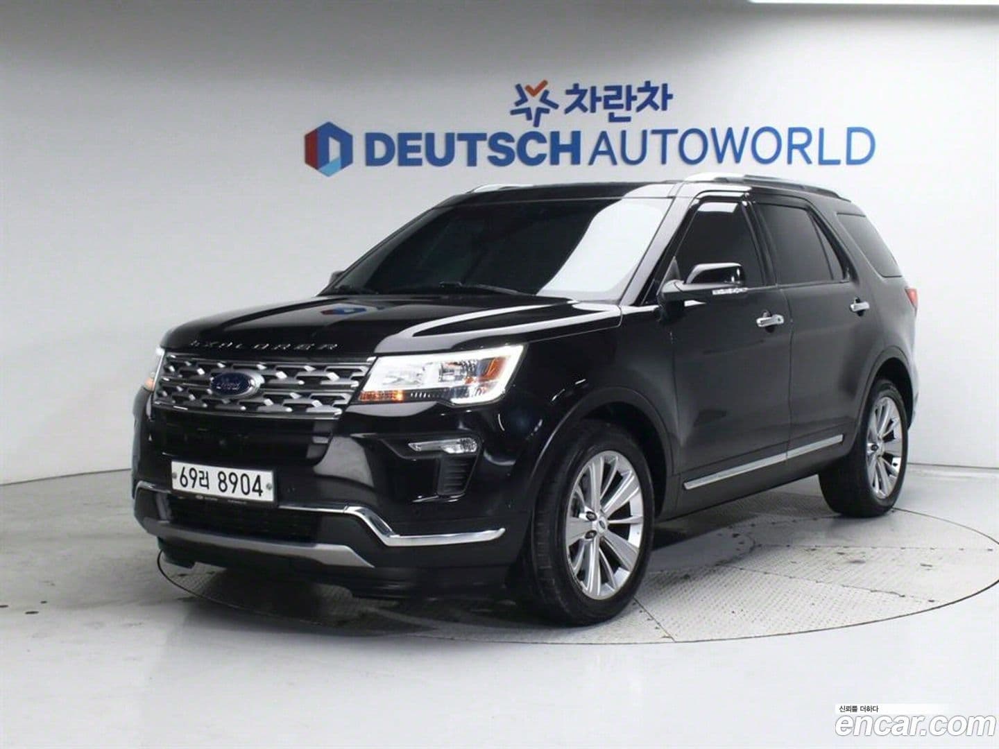 Main__Slider__Photo:Explorer Ford 2019.2-0