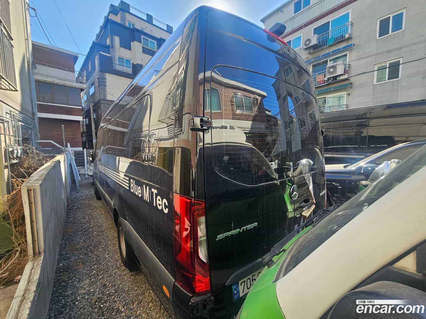 Sprinter Mercedes-Benz 2023.7-OUTER-002
