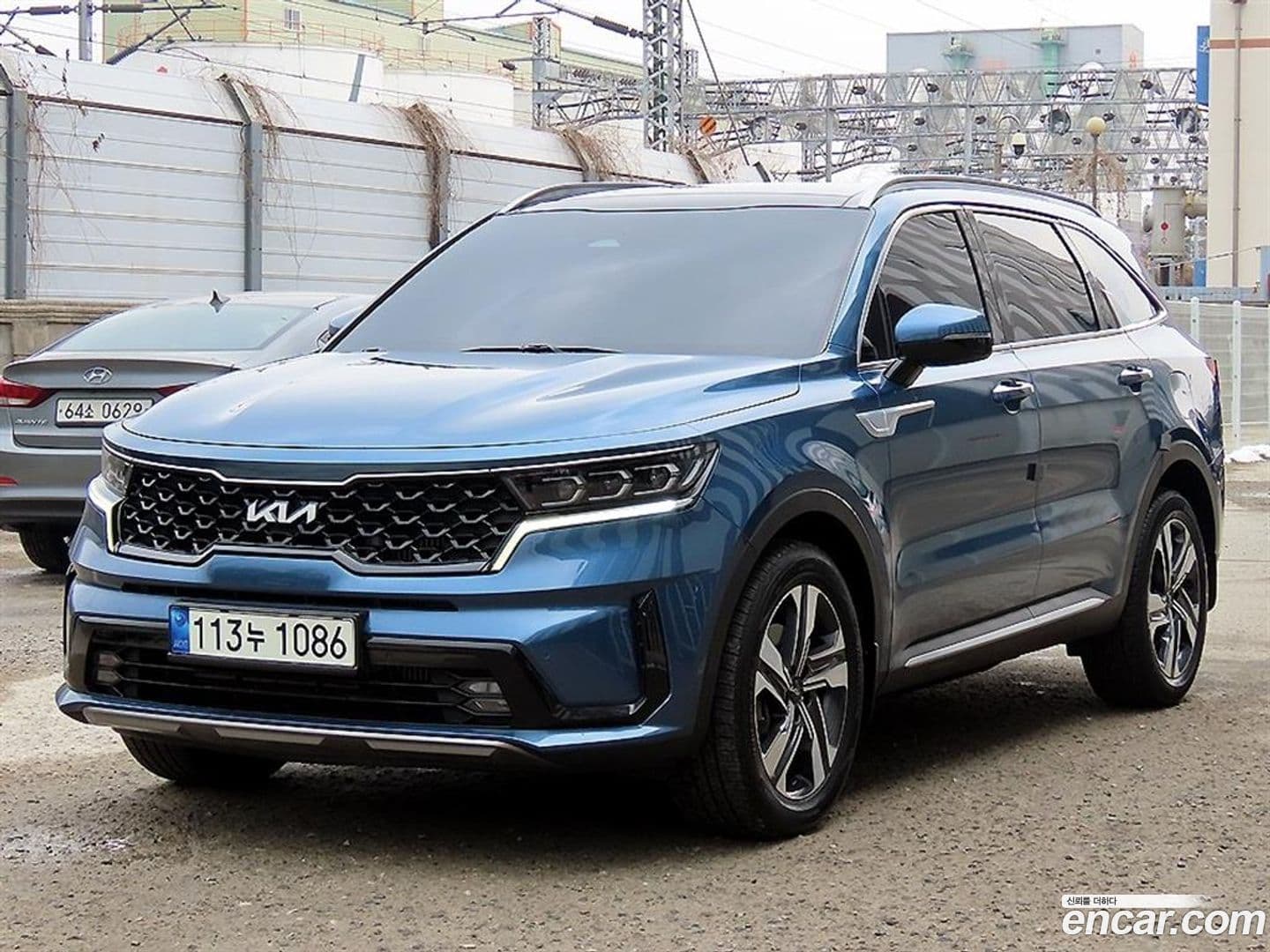 Main__Slider__Photo:Sorento Kia 2022.1-0