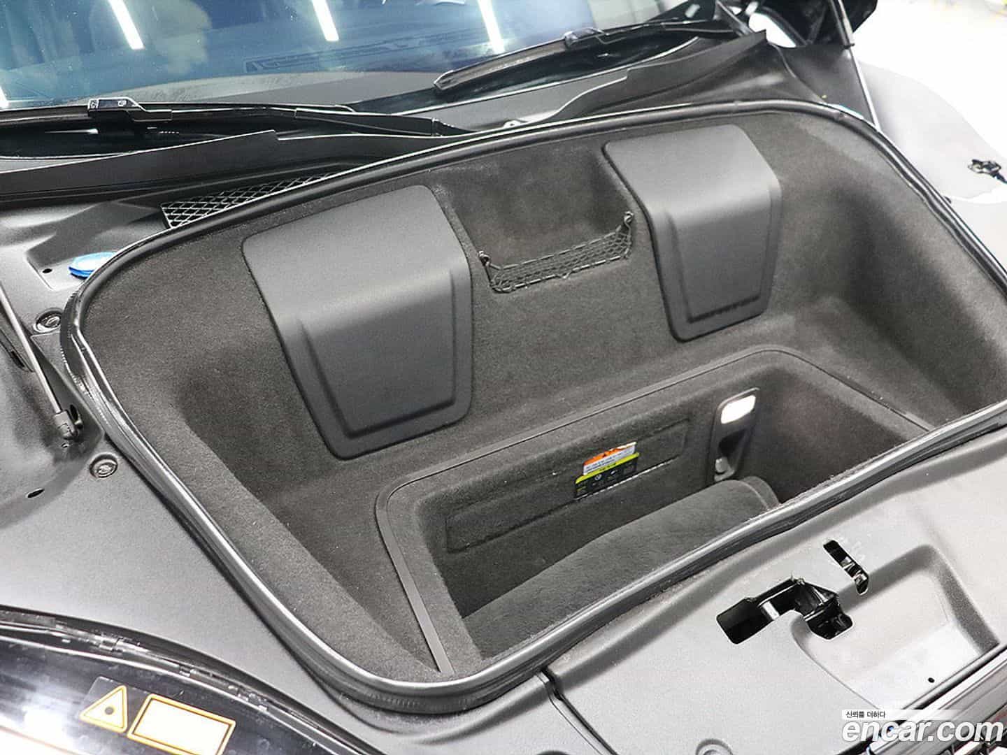 R8 Audi 2017.11-OPTION-024